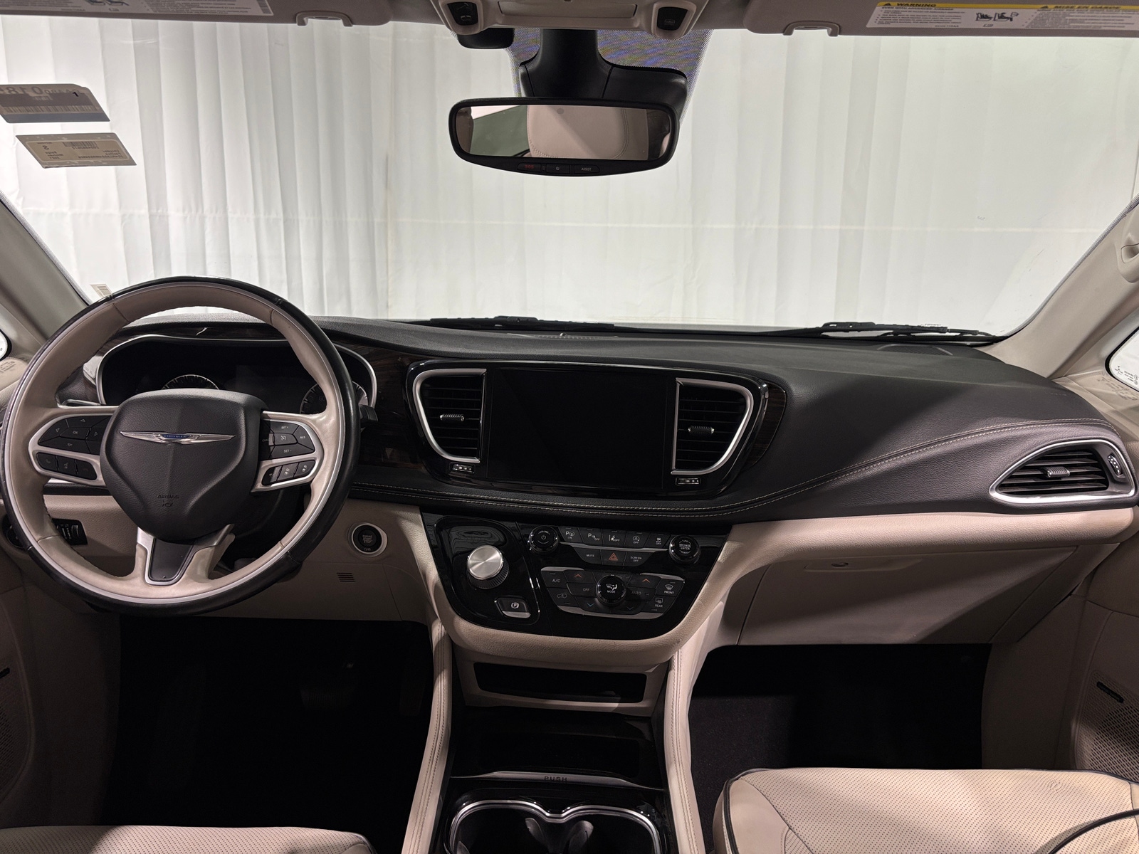 Thumbnail: 2021 Chrysler Pacifica - 2