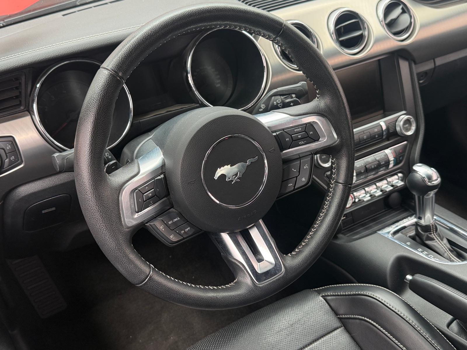 Thumbnail: 2015 Ford Mustang - 4