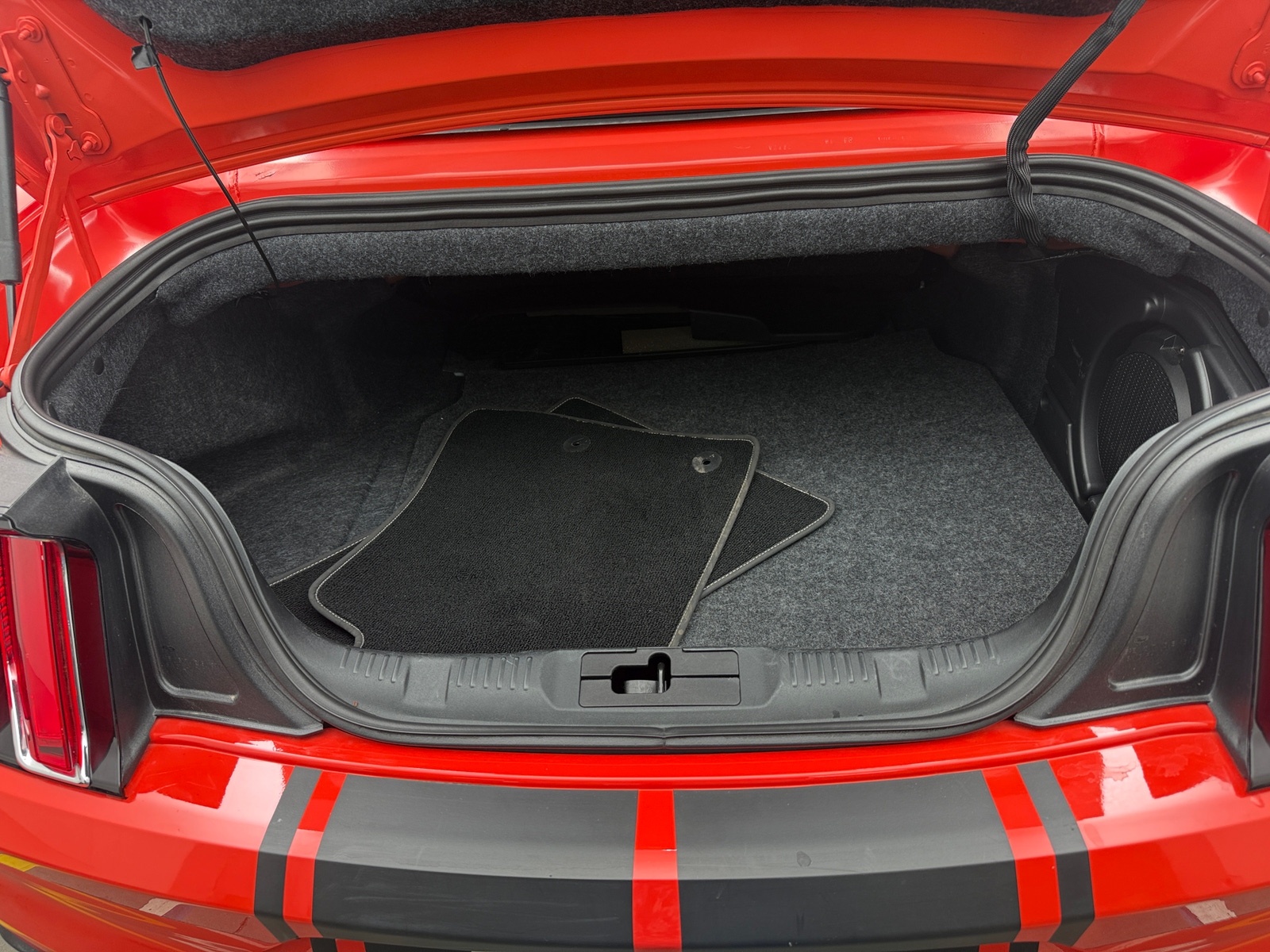 Thumbnail: 2015 Ford Mustang - 6