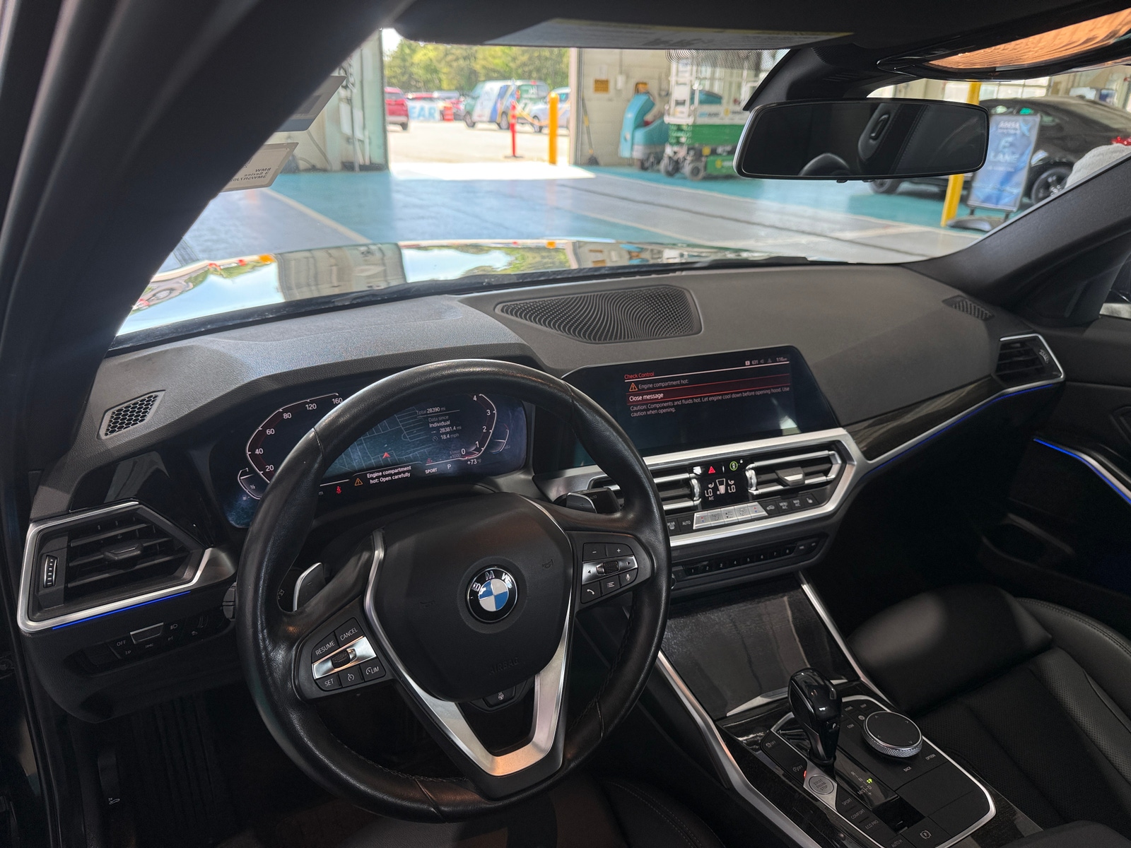 Thumbnail: 2022 BMW 3 Series - 3