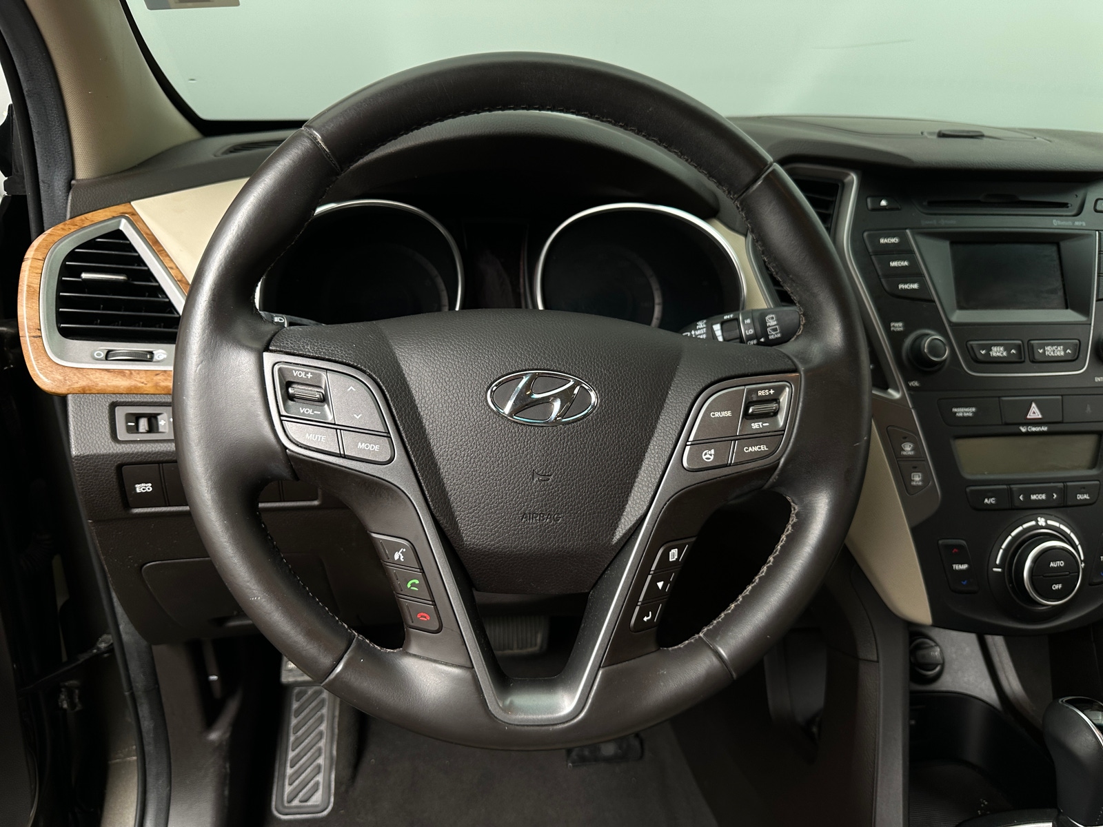 Thumbnail: 2013 Hyundai Santa Fe - 5