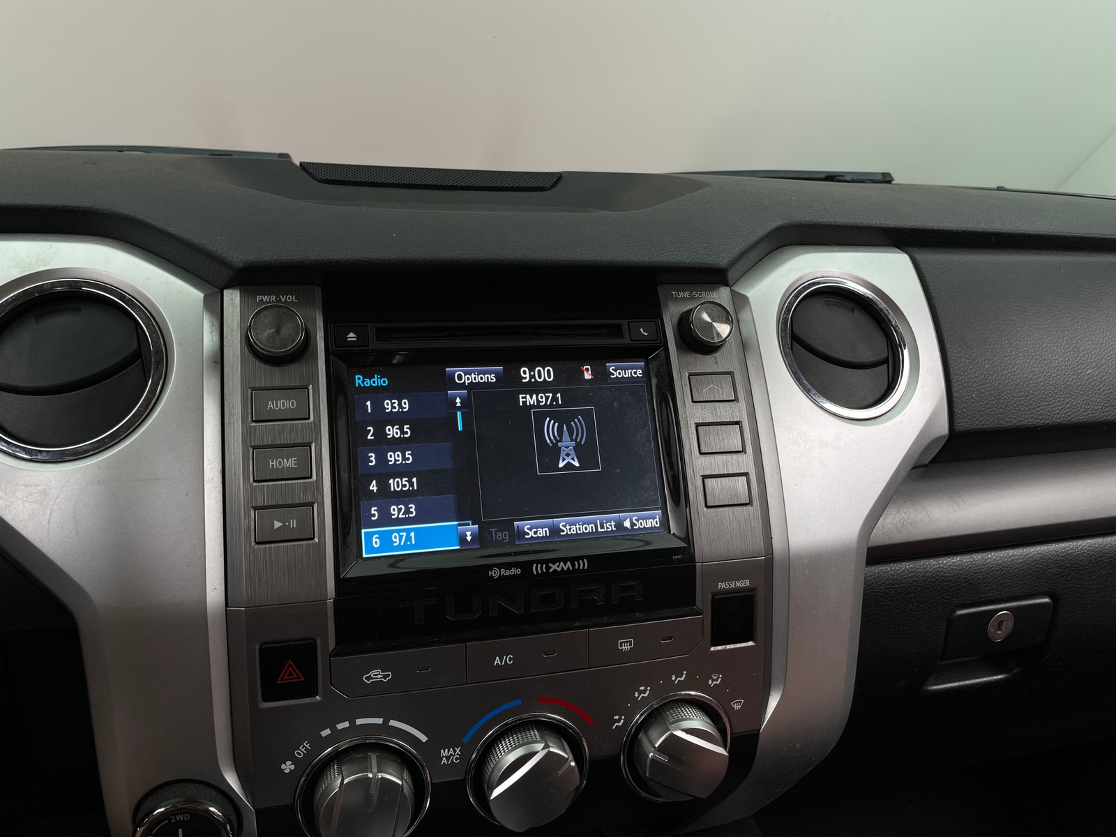 Thumbnail: 2017 Toyota Tundra - 4