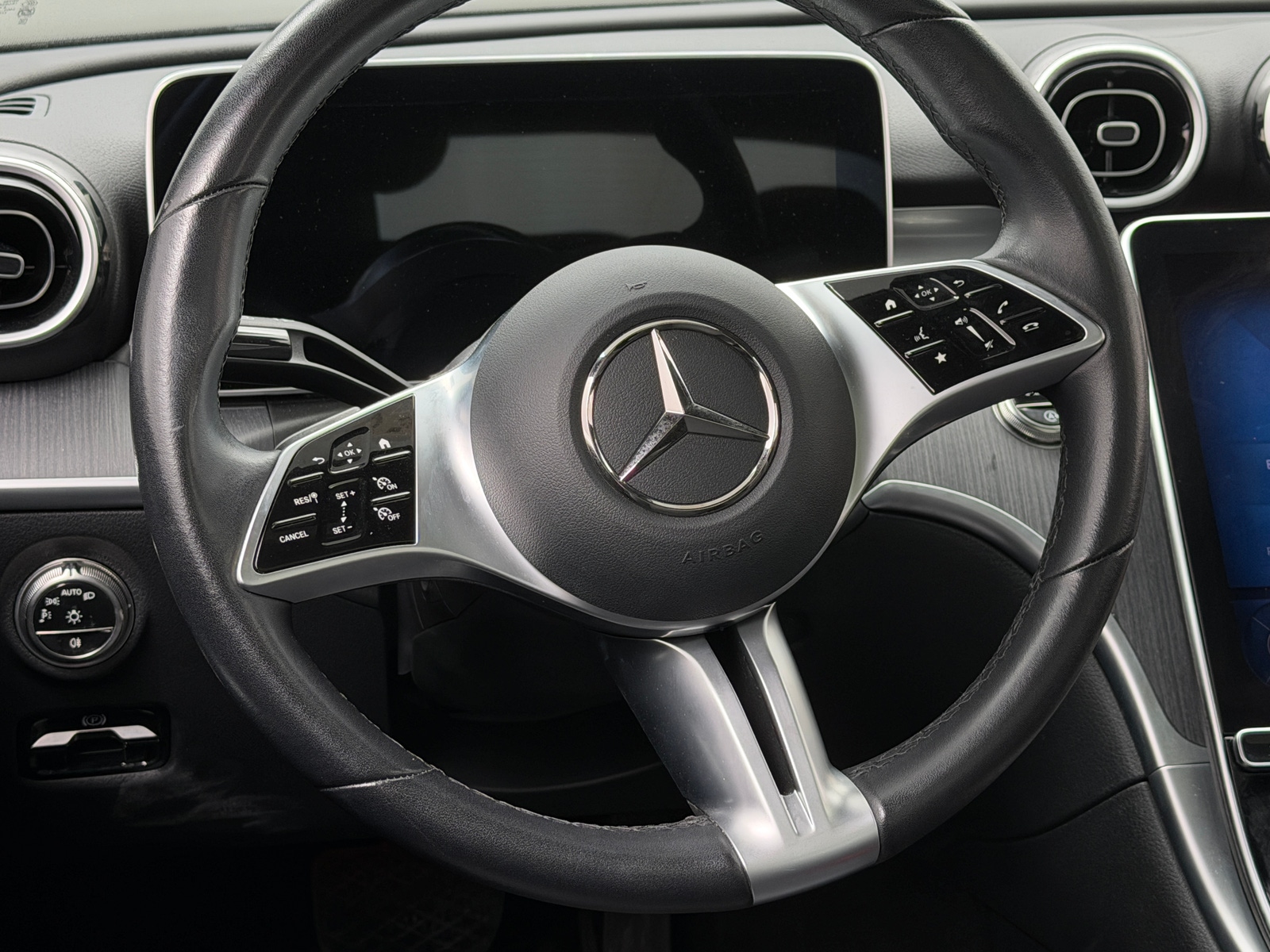 Thumbnail: 2025 Mercedes-Benz C-Class - 5