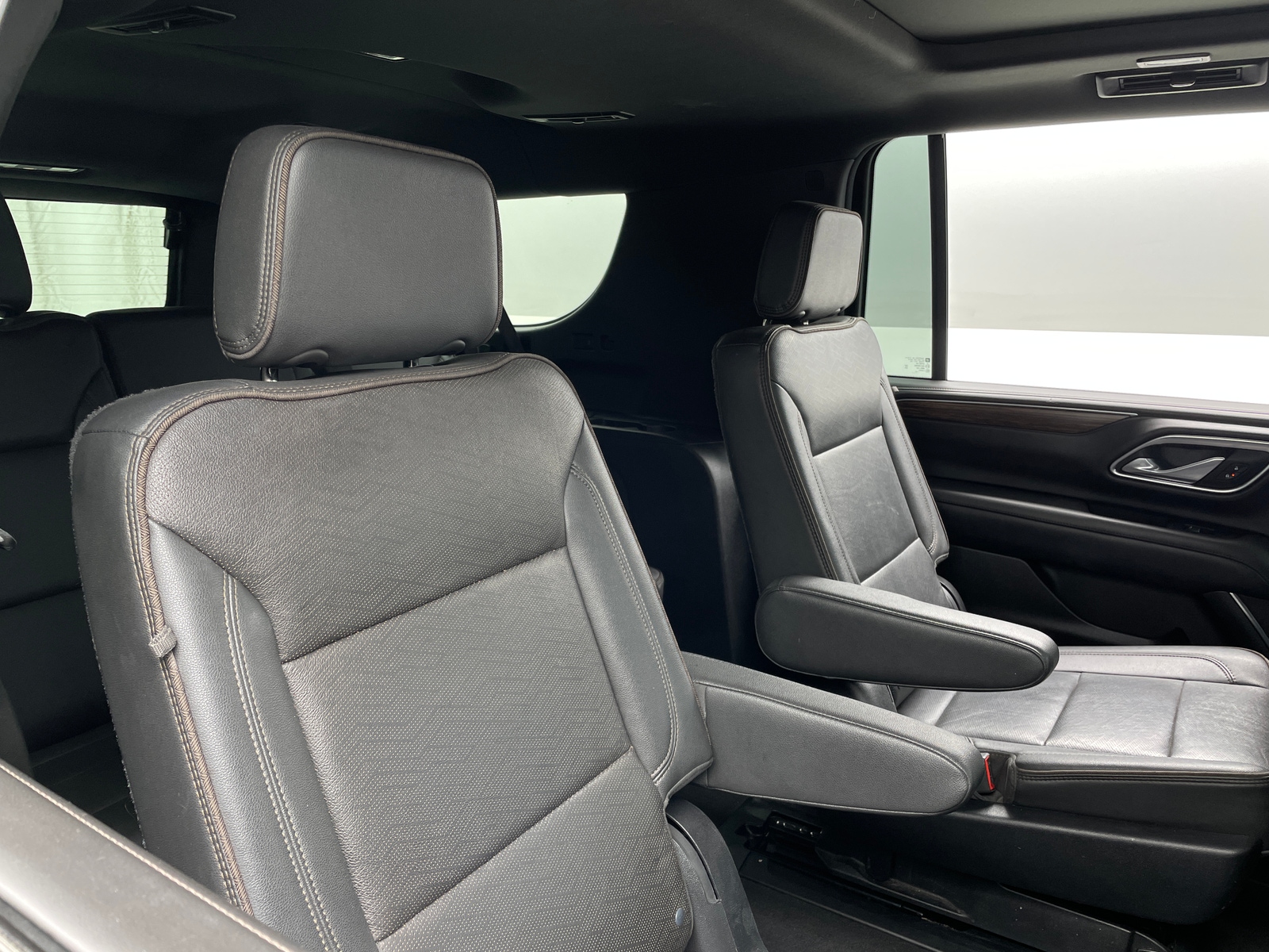 Thumbnail: 2021 Chevrolet Suburban - 5