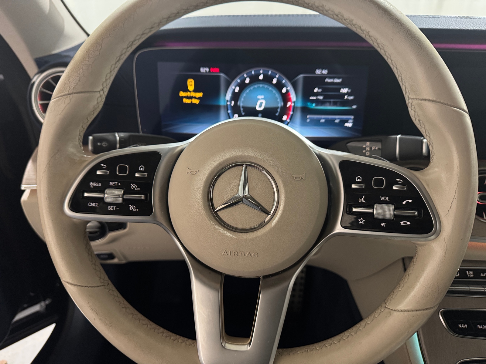 Thumbnail: 2019 Mercedes-Benz E-Class - 3