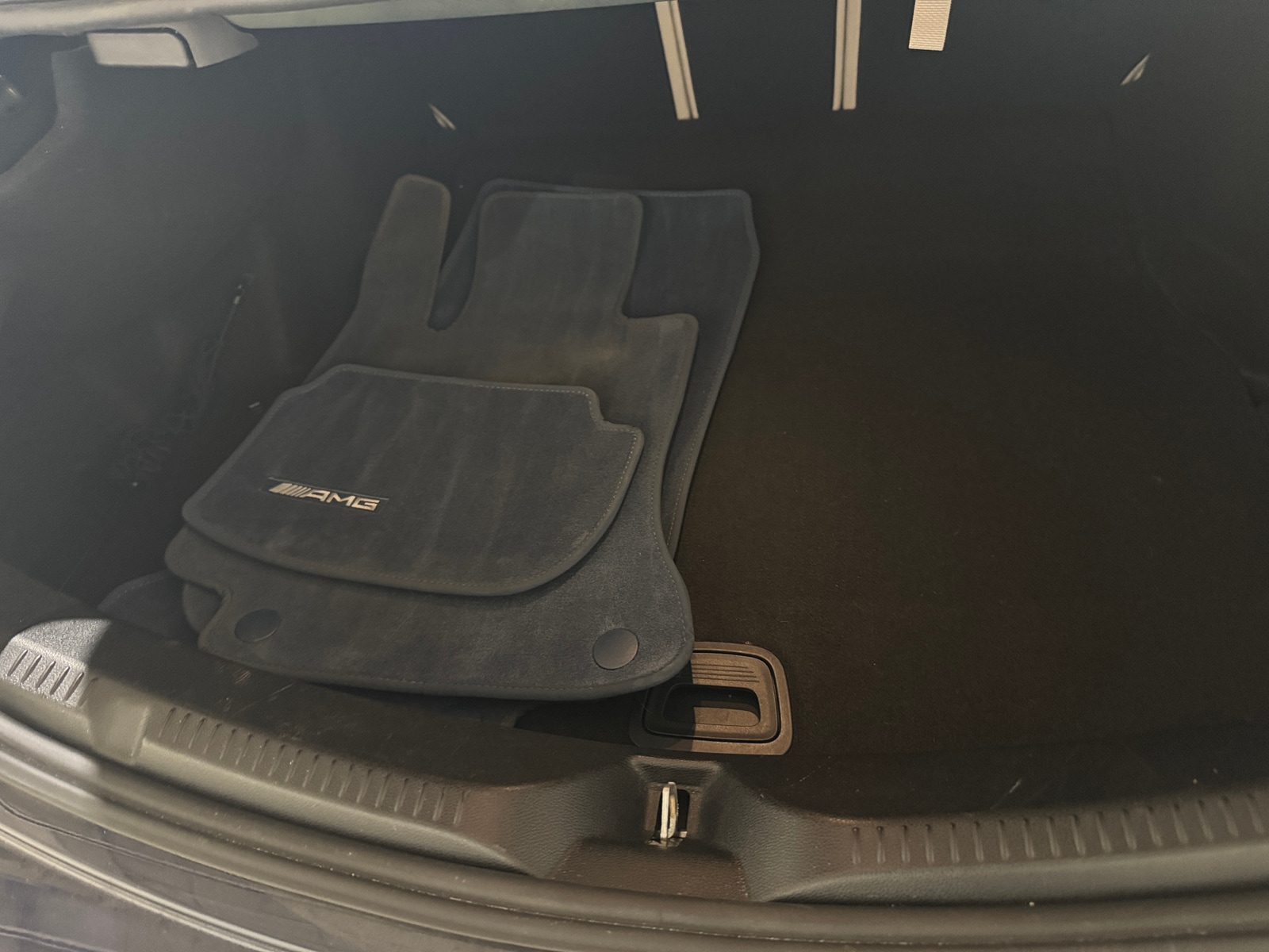 Thumbnail: 2019 Mercedes-Benz E-Class - 4