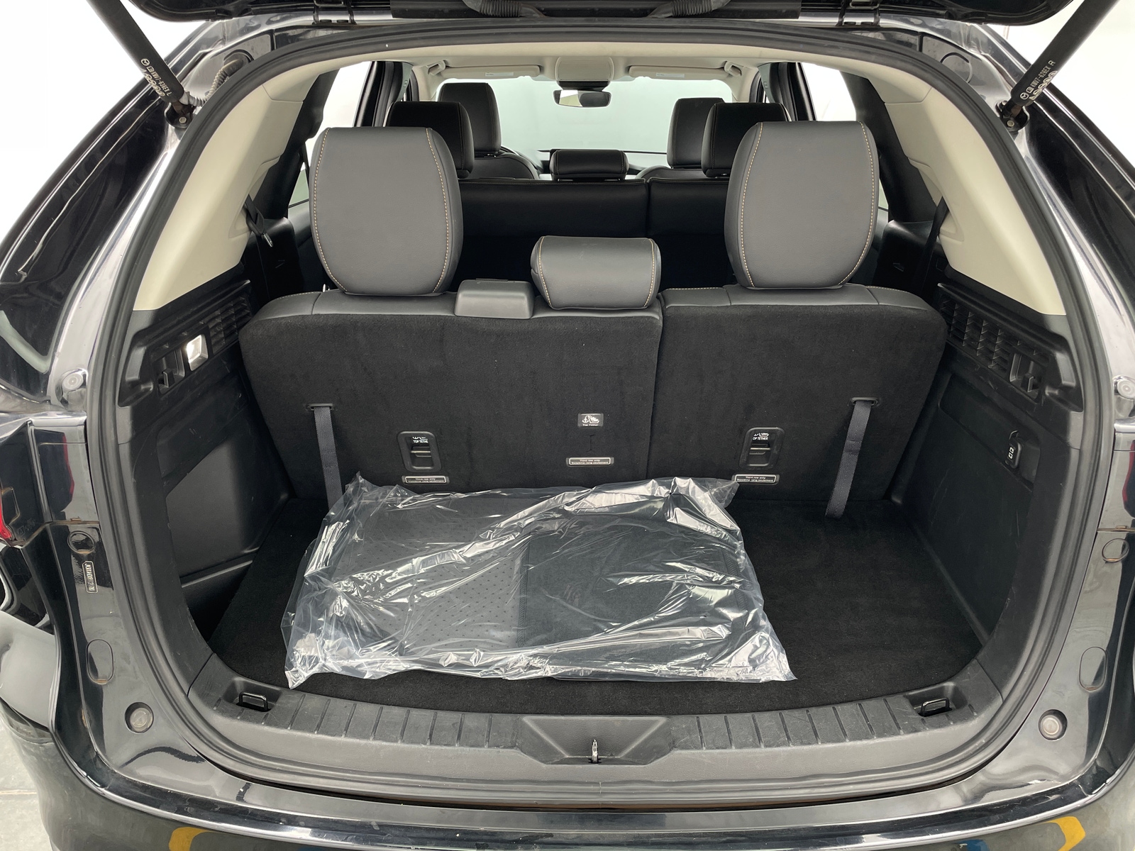 Thumbnail: 2024 Mazda CX-90 - 6