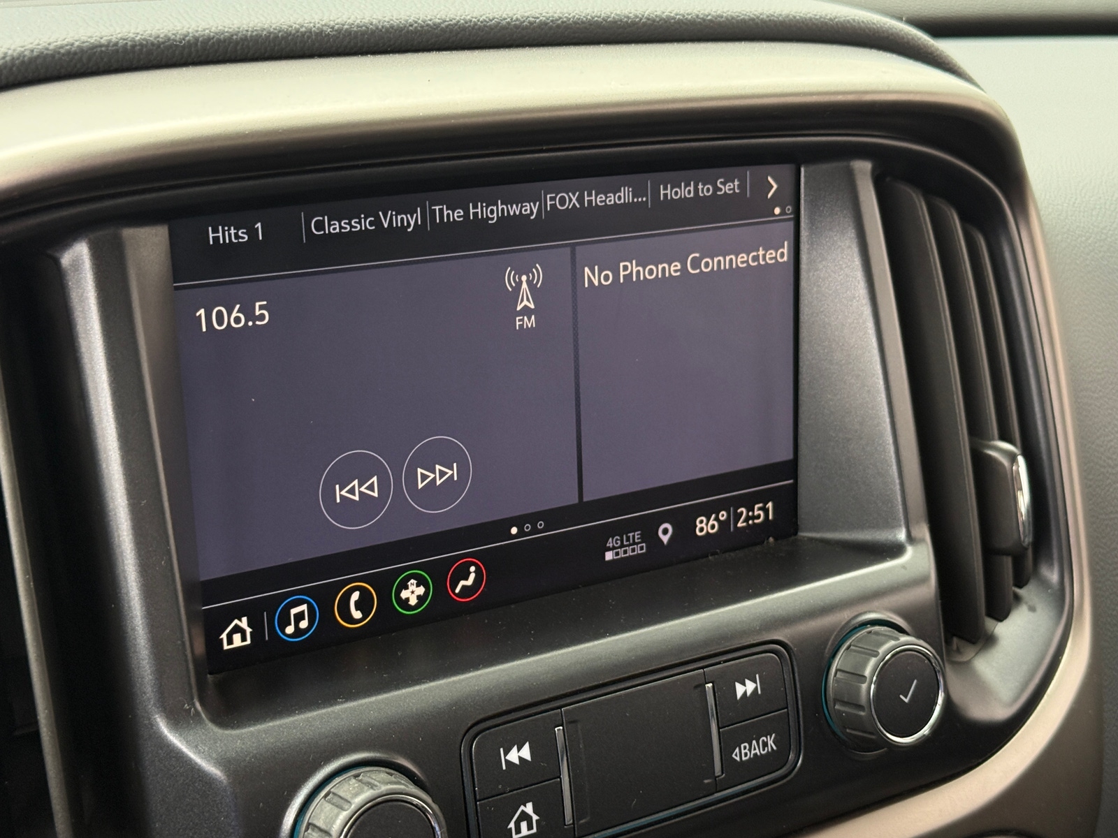 Thumbnail: 2019 Chevrolet Colorado - 3