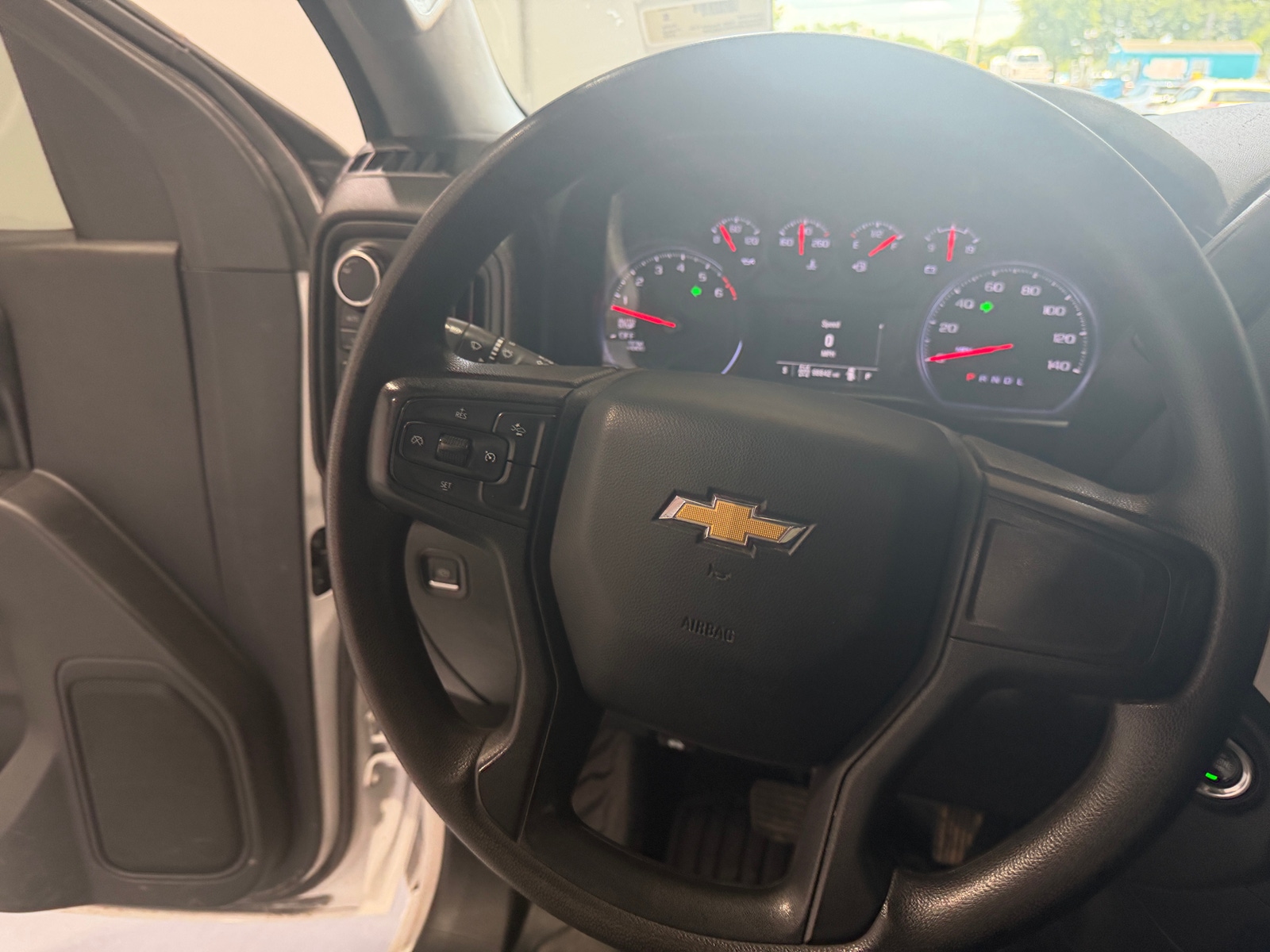 Thumbnail: 2022 Chevrolet Silverado 1500 - 5