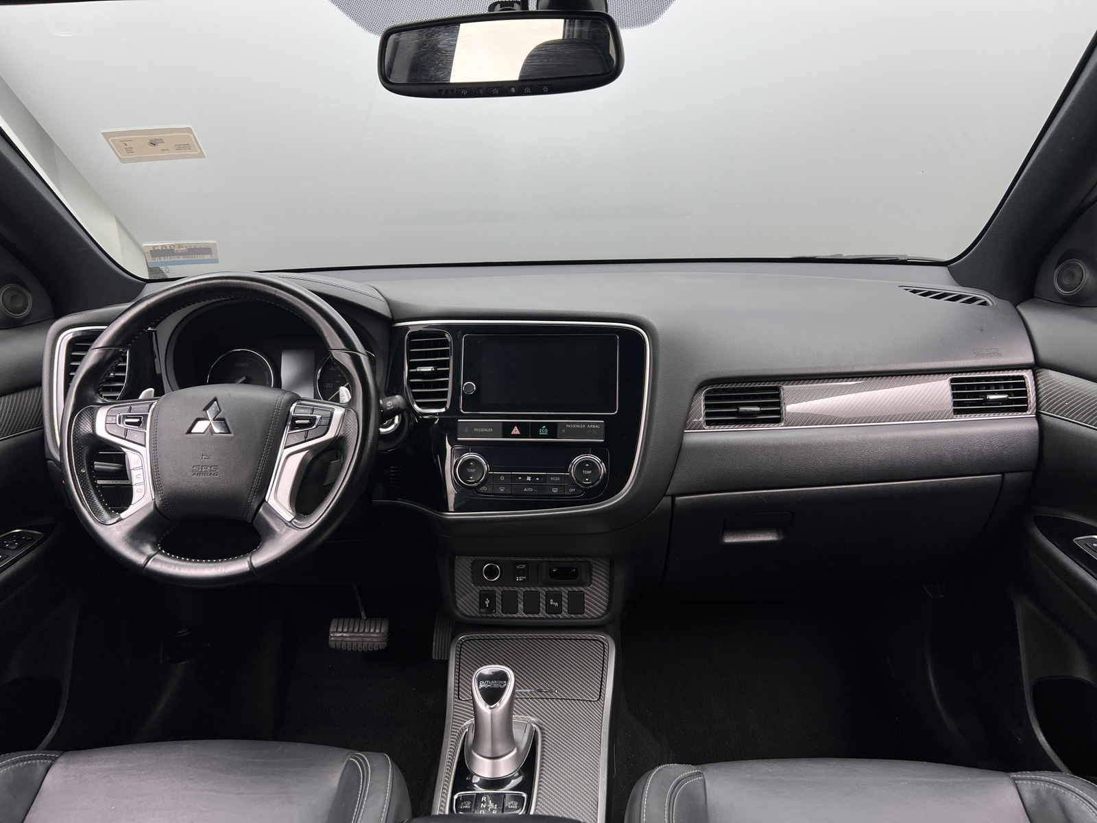 Thumbnail: 2019 Mitsubishi Outlander - 2