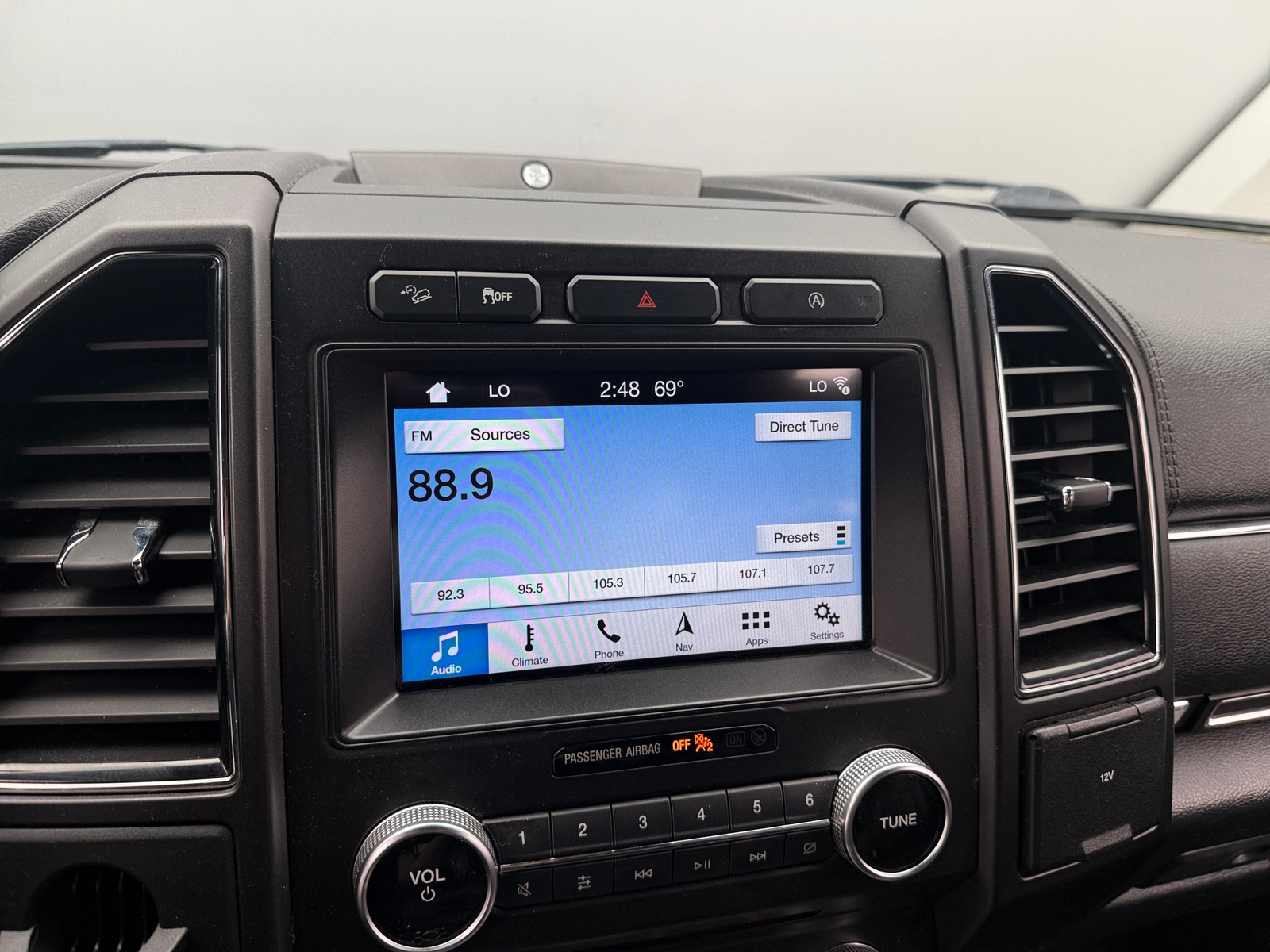 Thumbnail: 2018 Ford Expedition - 3