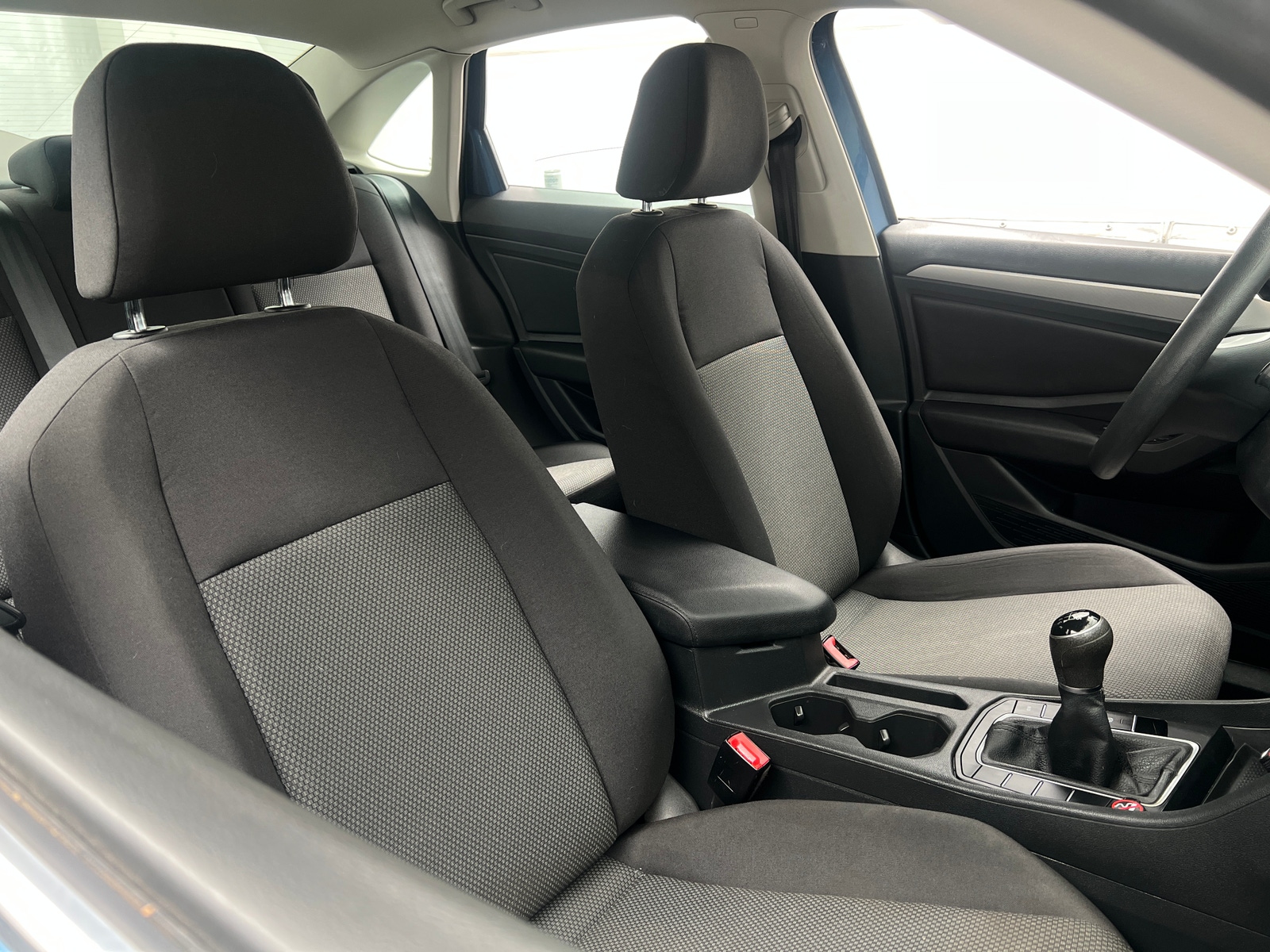 Thumbnail: 2019 Volkswagen Jetta - 2