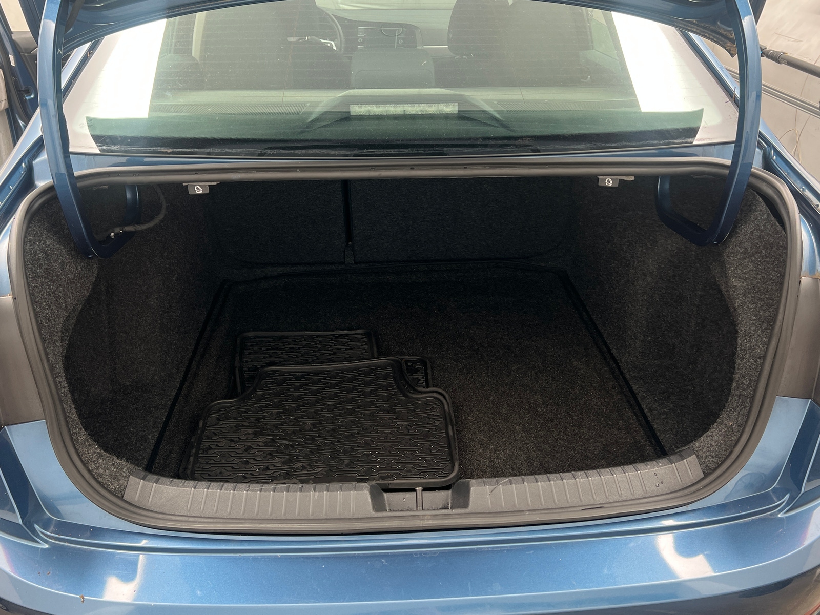 Thumbnail: 2019 Volkswagen Jetta - 7