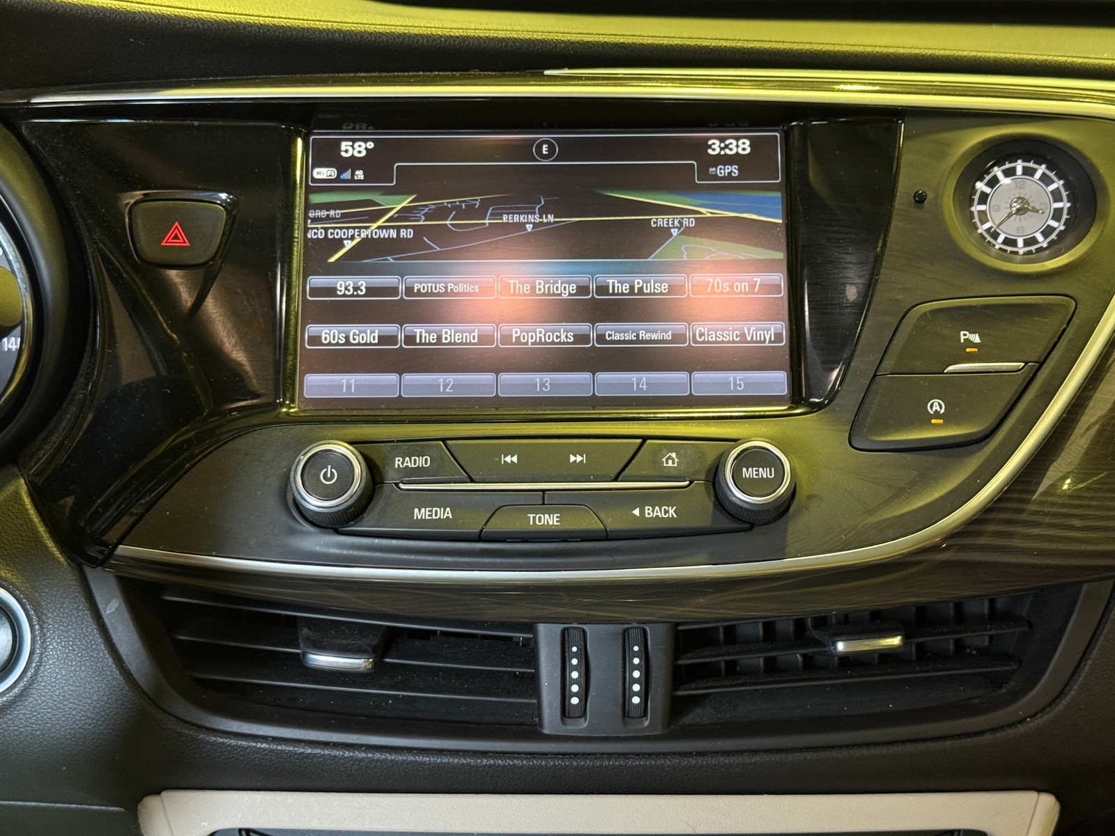 Thumbnail: 2020 Buick Envision - 3
