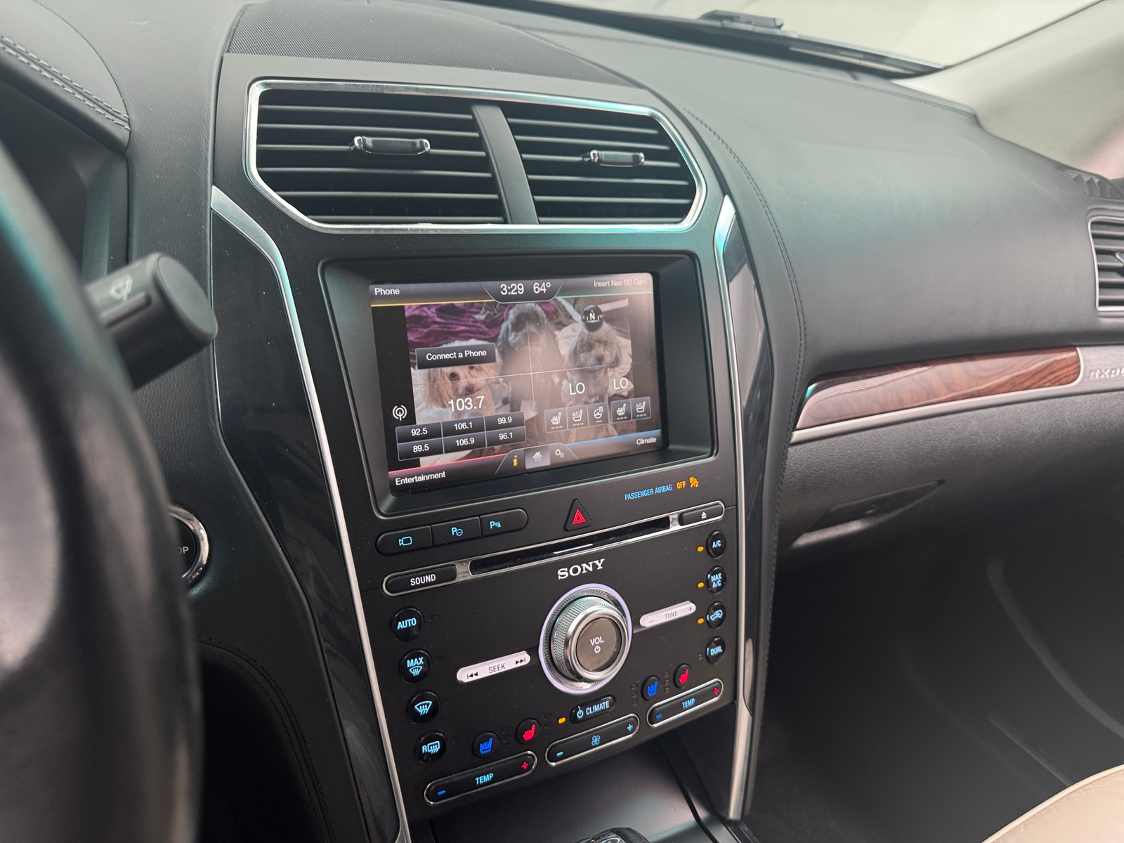 Thumbnail: 2016 Ford Explorer - 3