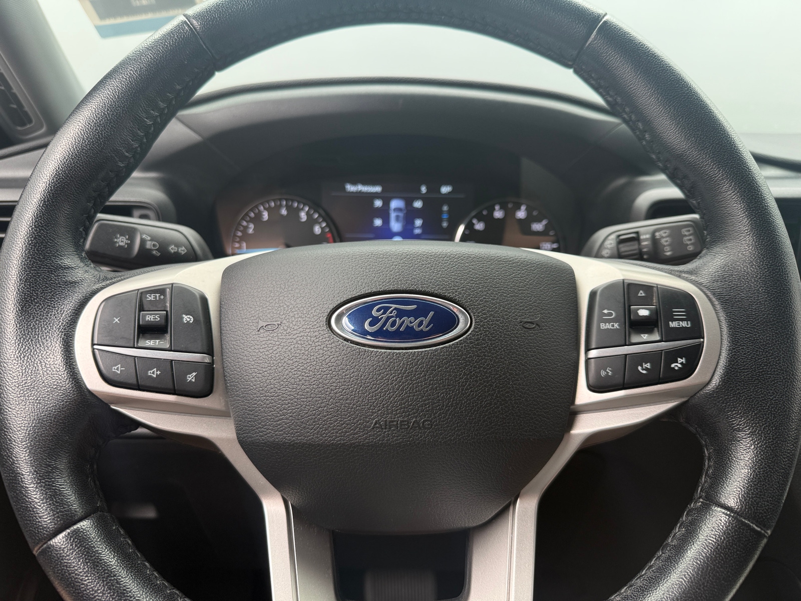 Thumbnail: 2021 Ford Explorer - 5