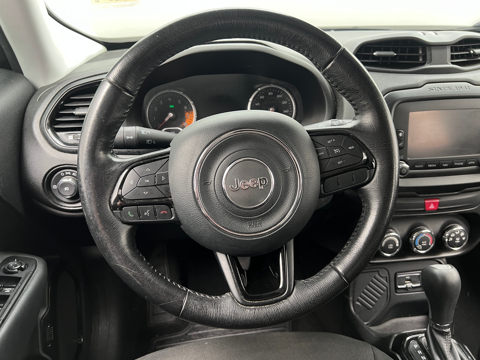 Thumbnail: 2017 Jeep Renegade - 5