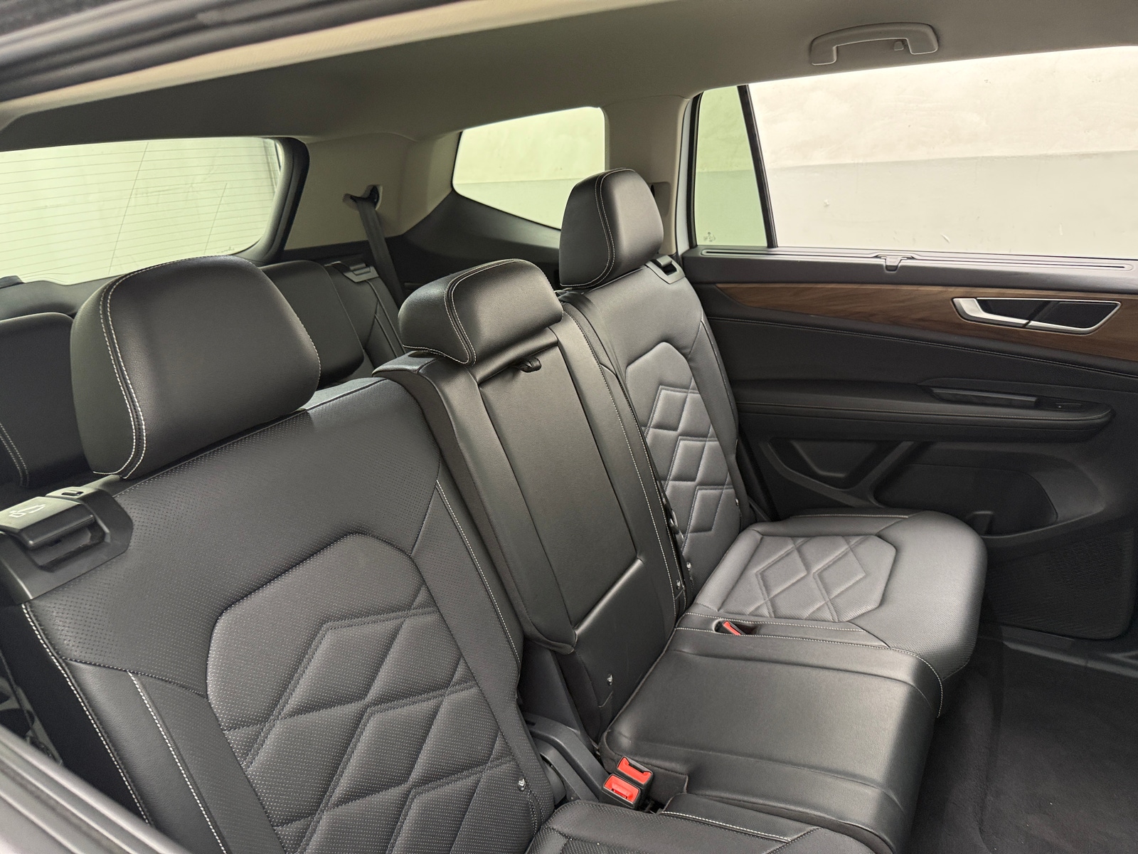 Thumbnail: 2025 Volkswagen Atlas - 5