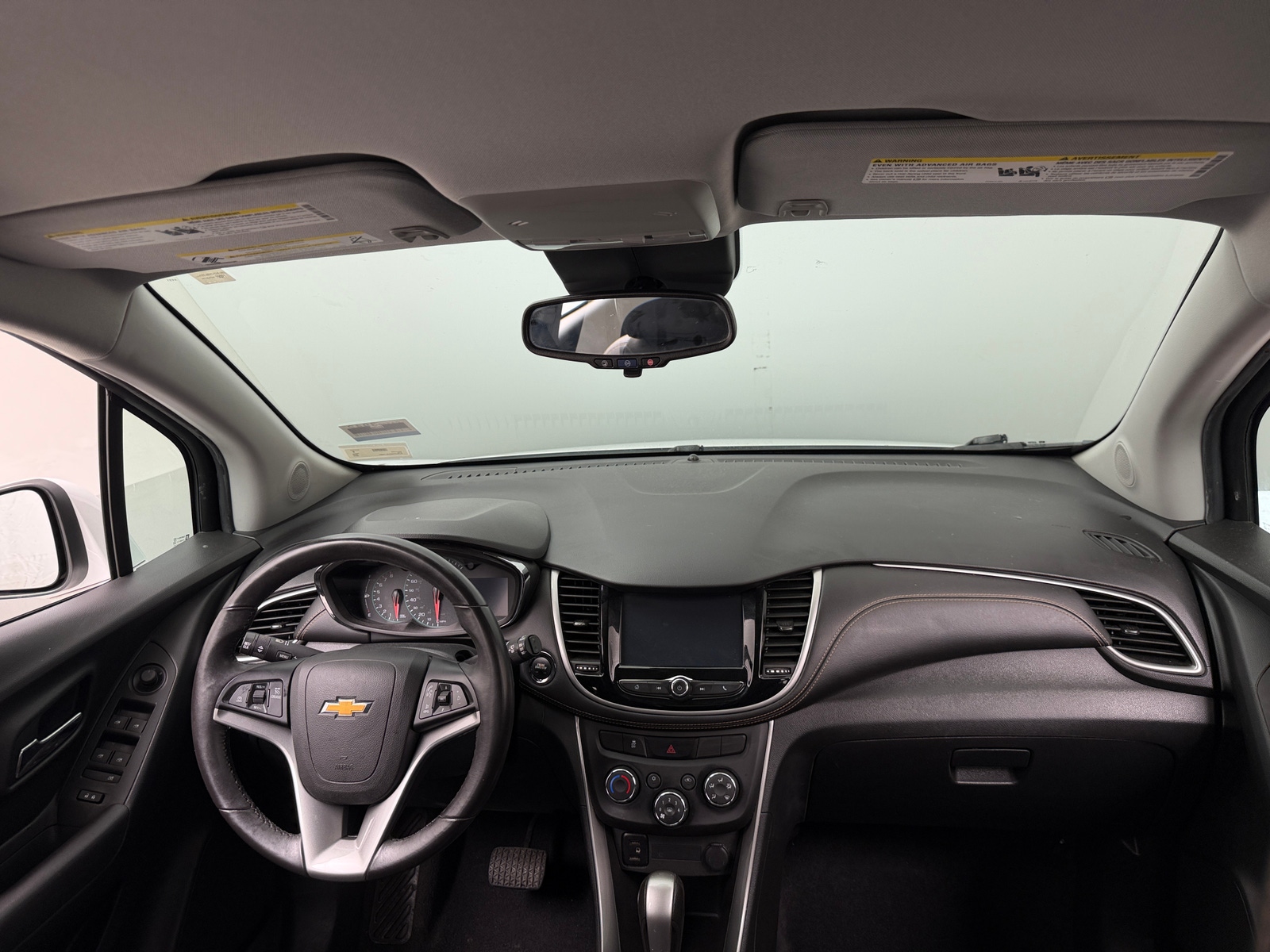 Thumbnail: 2017 Chevrolet Trax - 3