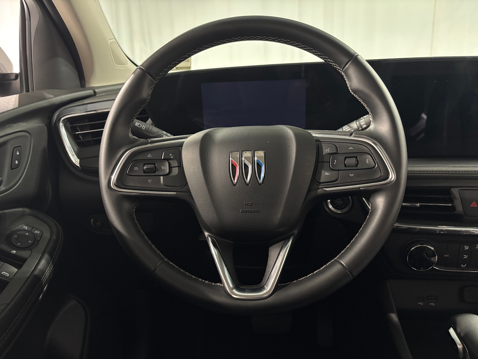 Thumbnail: 2025 Buick Encore GX - 4