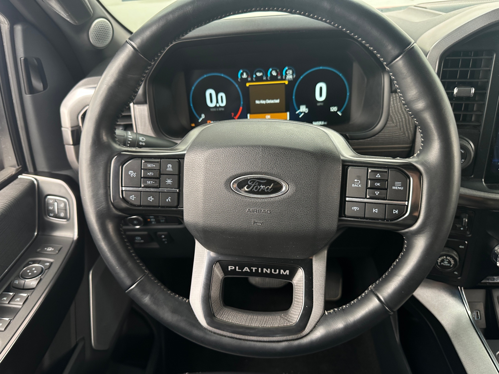 Thumbnail: 2022 Ford Econoline - 4