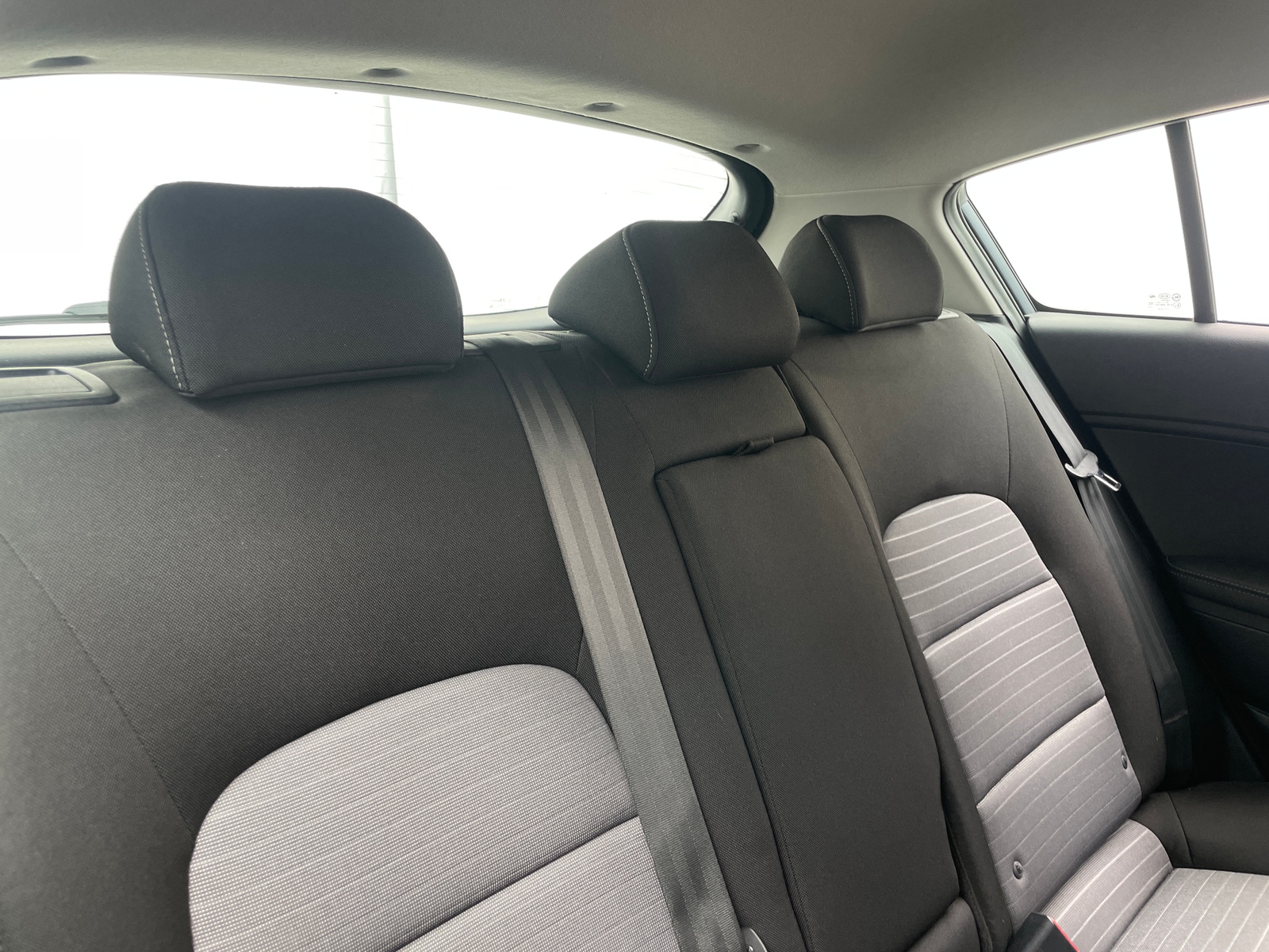 Thumbnail: 2016 Kia Forte - 6