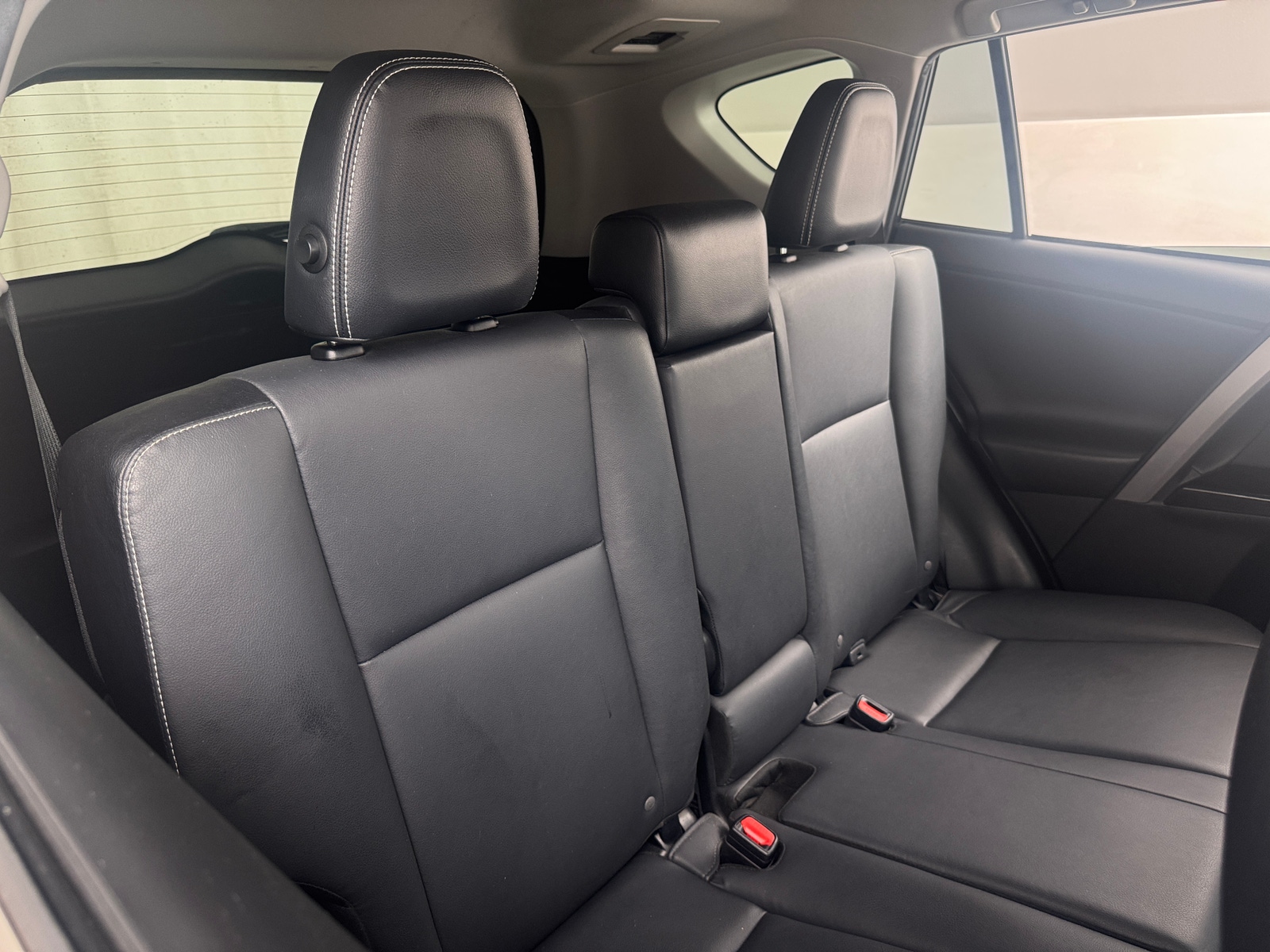Thumbnail: 2017 Toyota RAV4 - 5