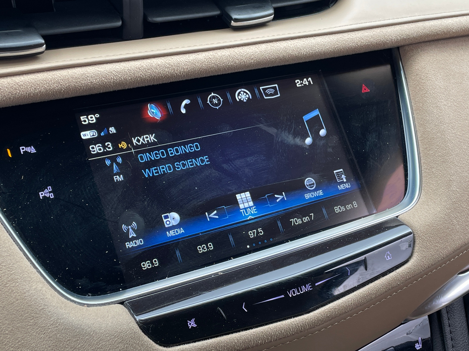 Thumbnail: 2018 Cadillac XT5 - 3
