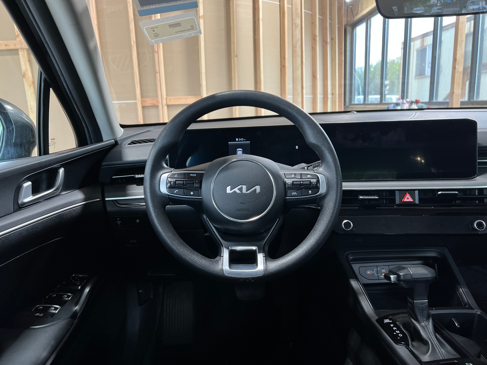 Thumbnail: 2025 Kia K5 - 5