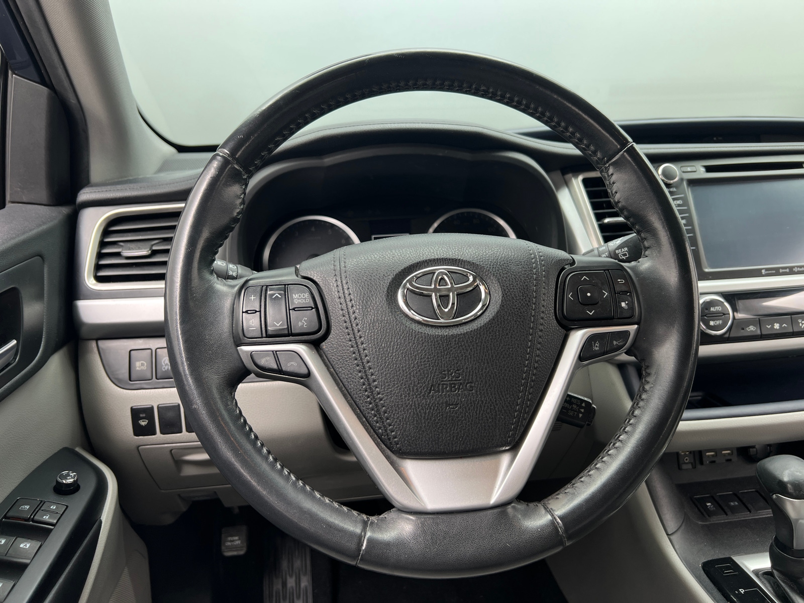 Thumbnail: 2019 Toyota Highlander - 4