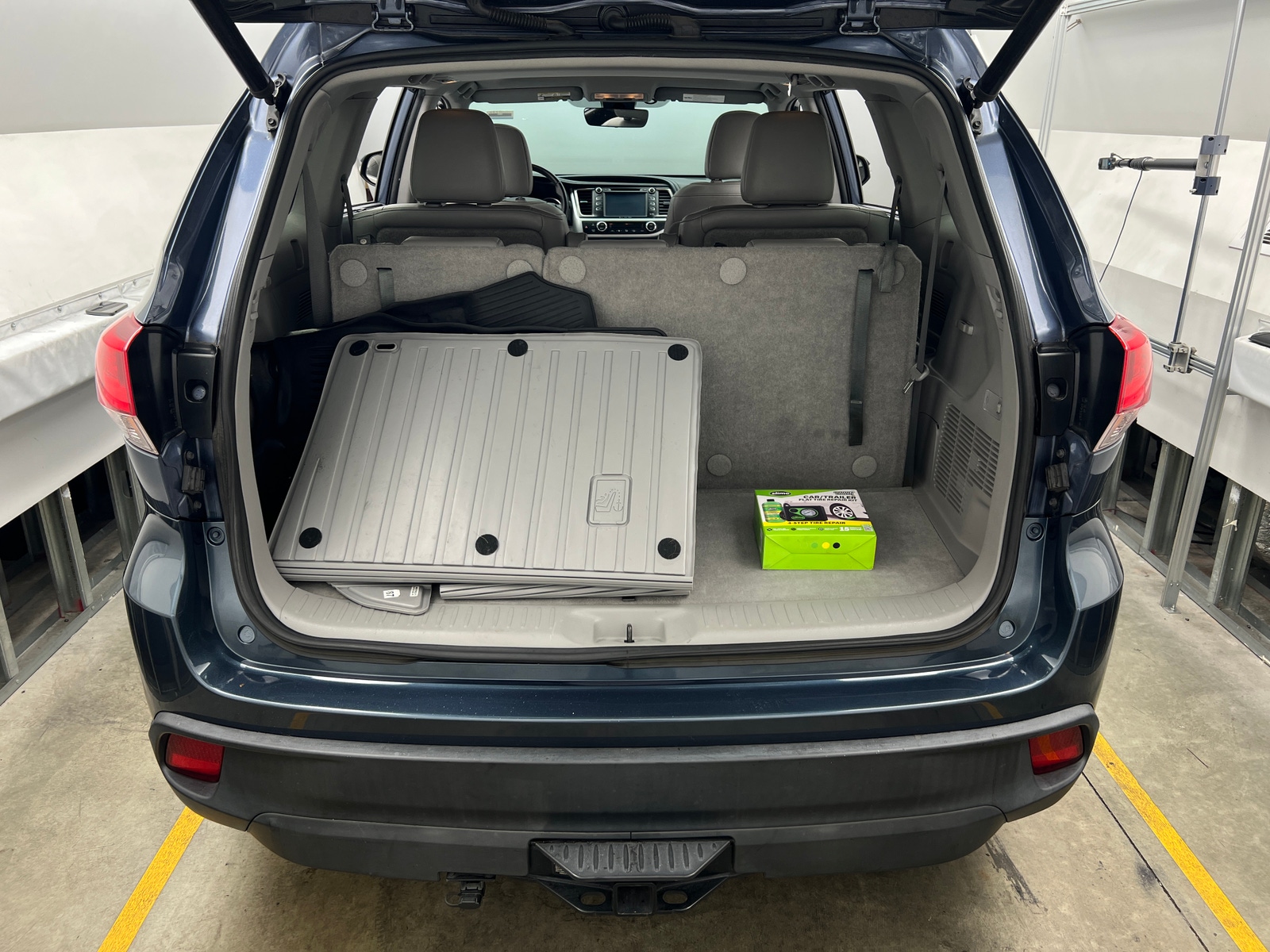 Thumbnail: 2019 Toyota Highlander - 6