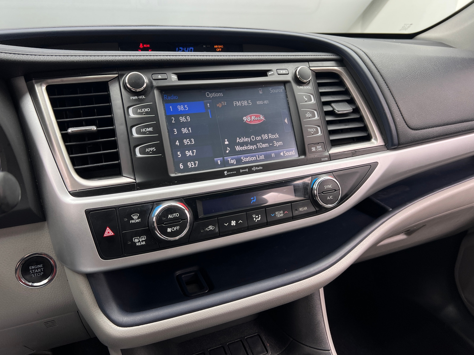 Thumbnail: 2019 Toyota Highlander - 3