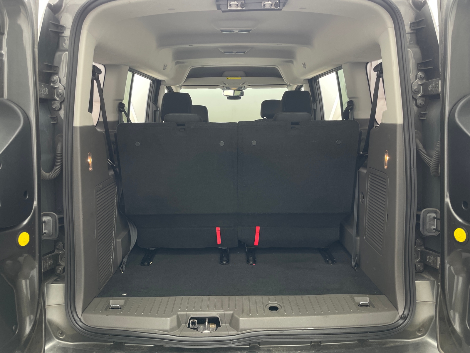 Thumbnail: 2022 Ford Transit Series - 7
