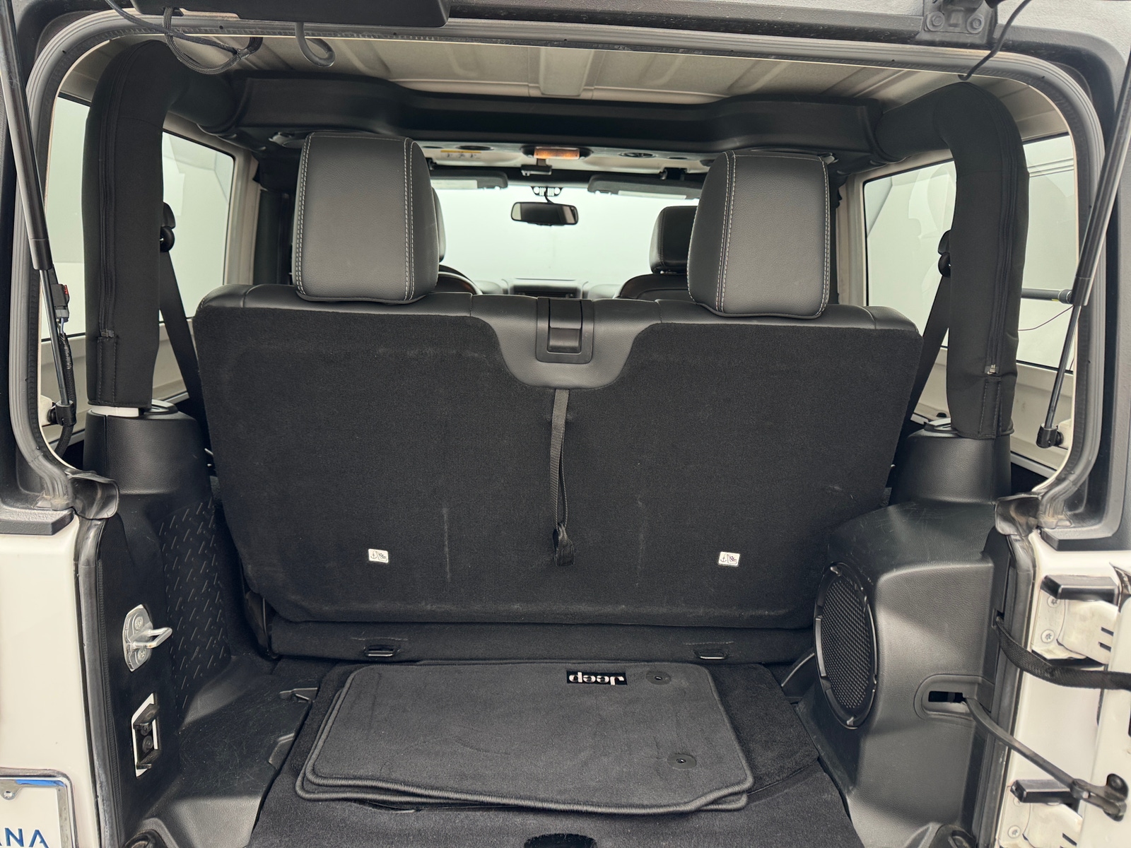 Thumbnail: 2014 Jeep Wrangler - 7