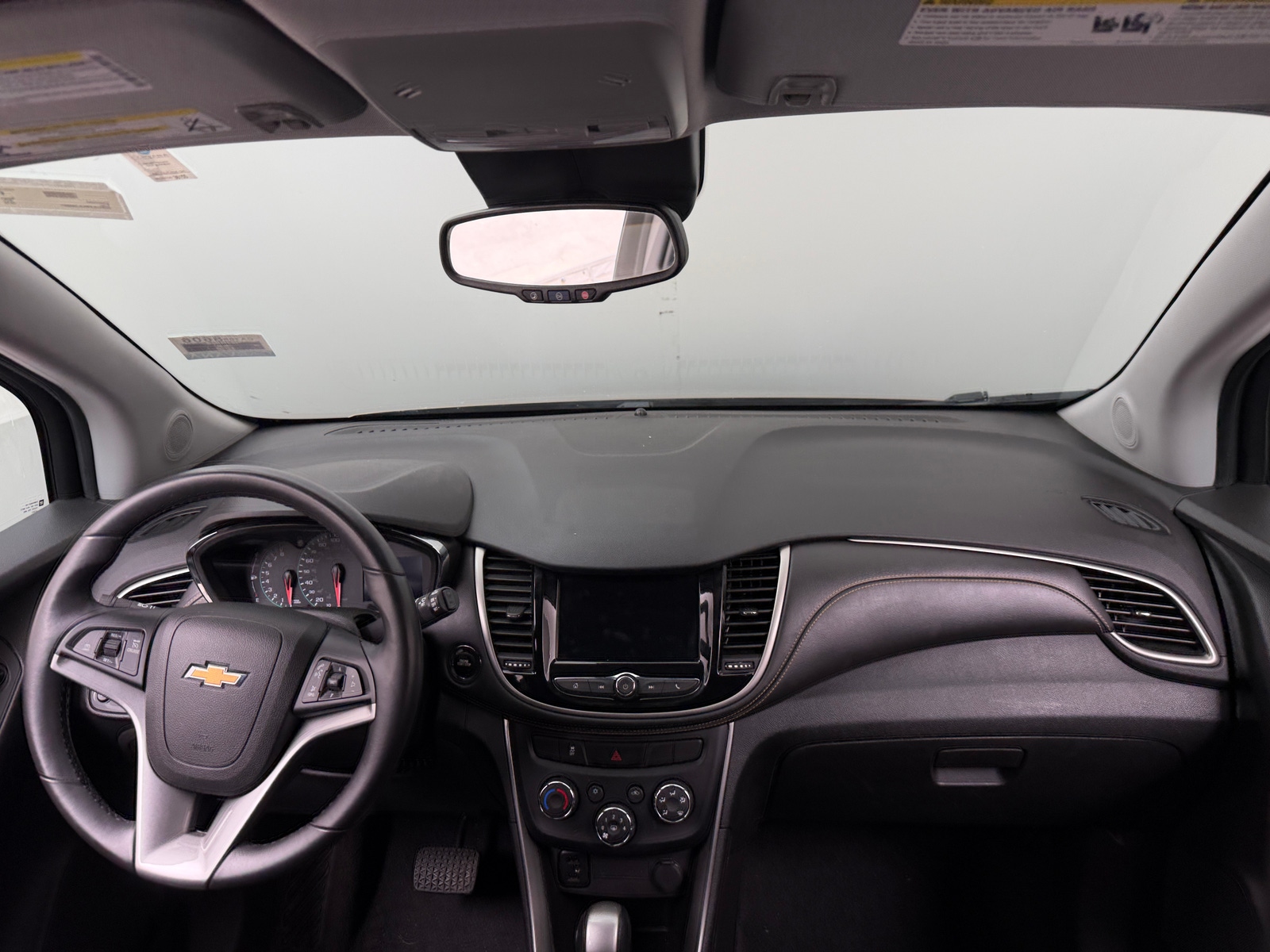 Thumbnail: 2018 Chevrolet Trax - 3