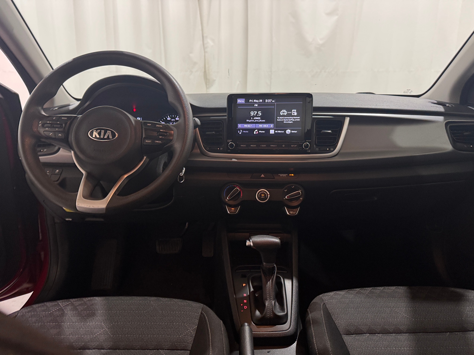 Thumbnail: 2021 Kia Rio - 3