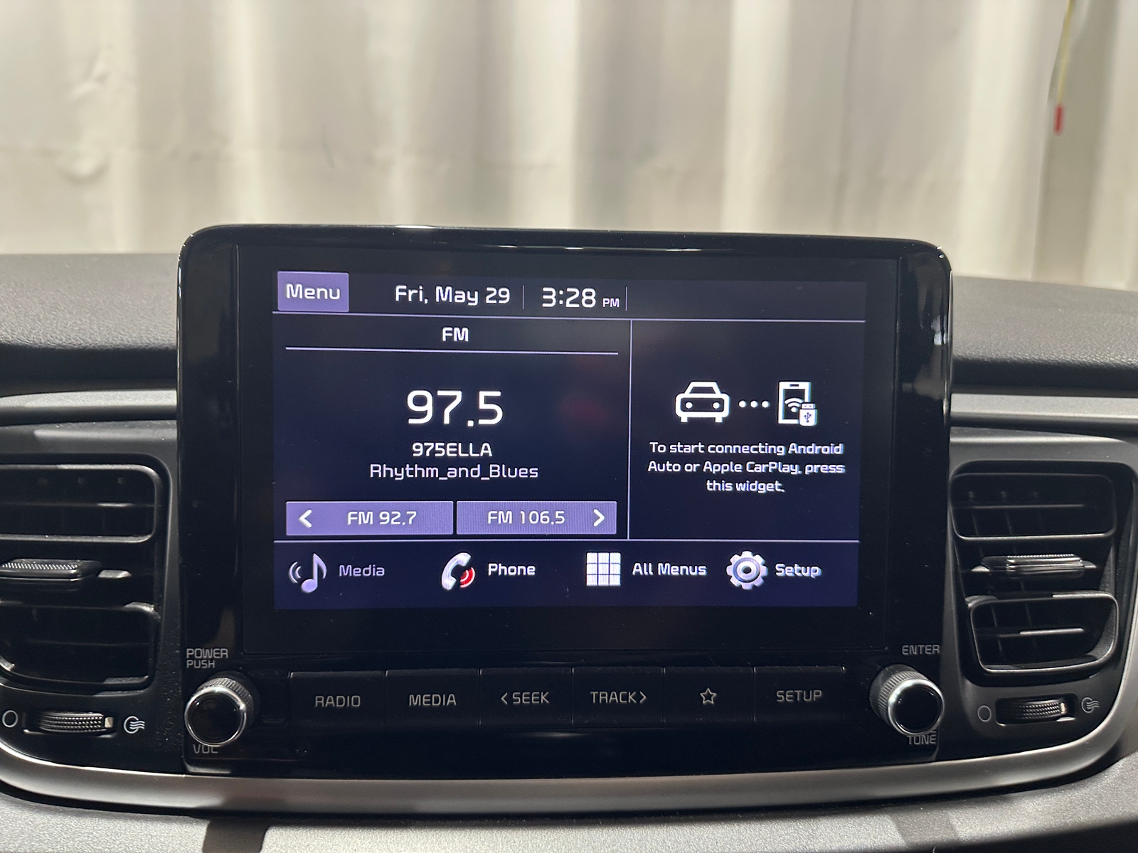 Thumbnail: 2021 Kia Rio - 4