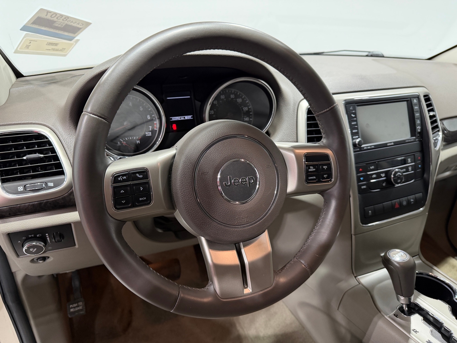 Thumbnail: 2011 Jeep Grand Cherokee - 4