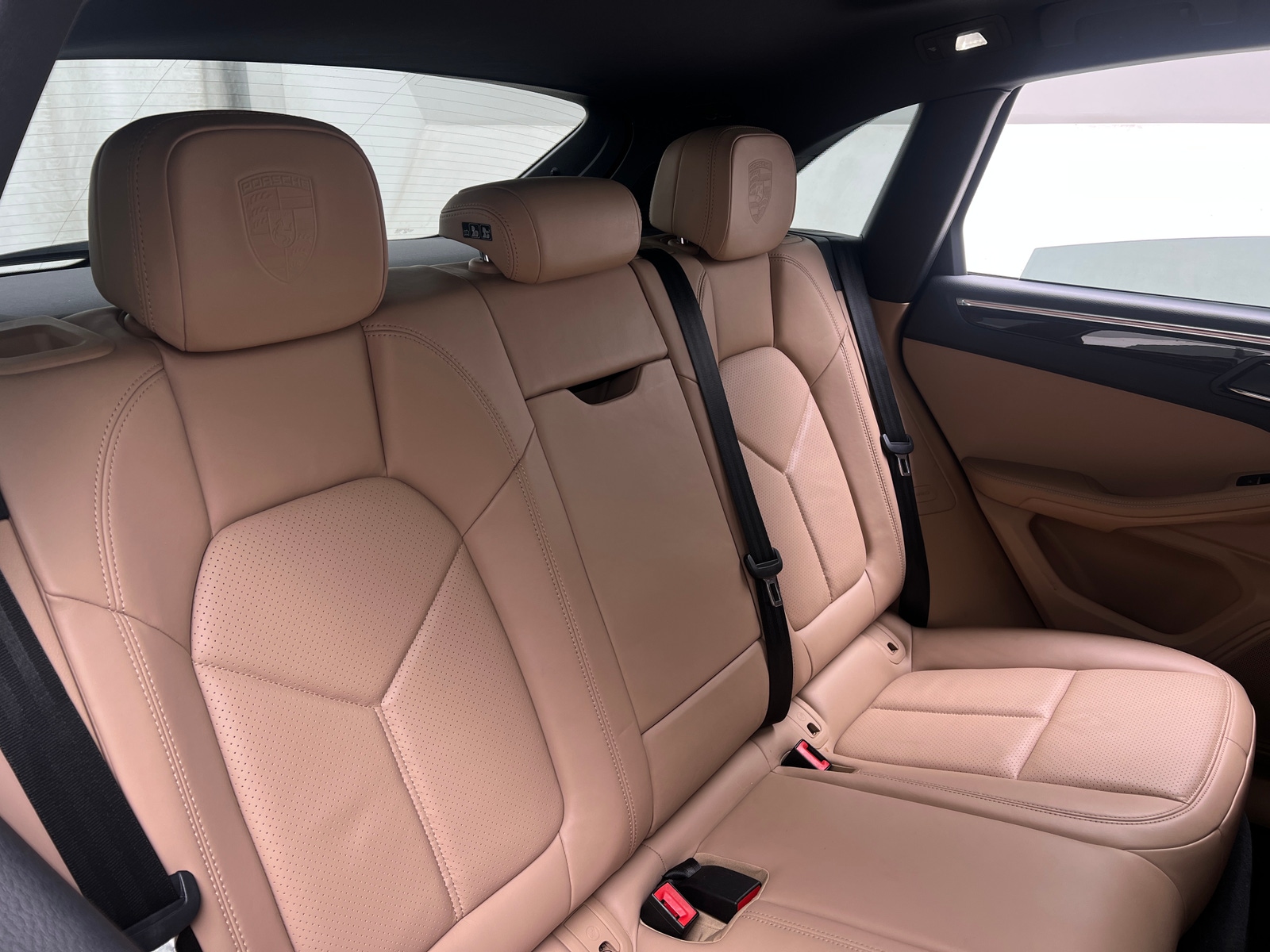 Thumbnail: 2020 Porsche Macan - 5