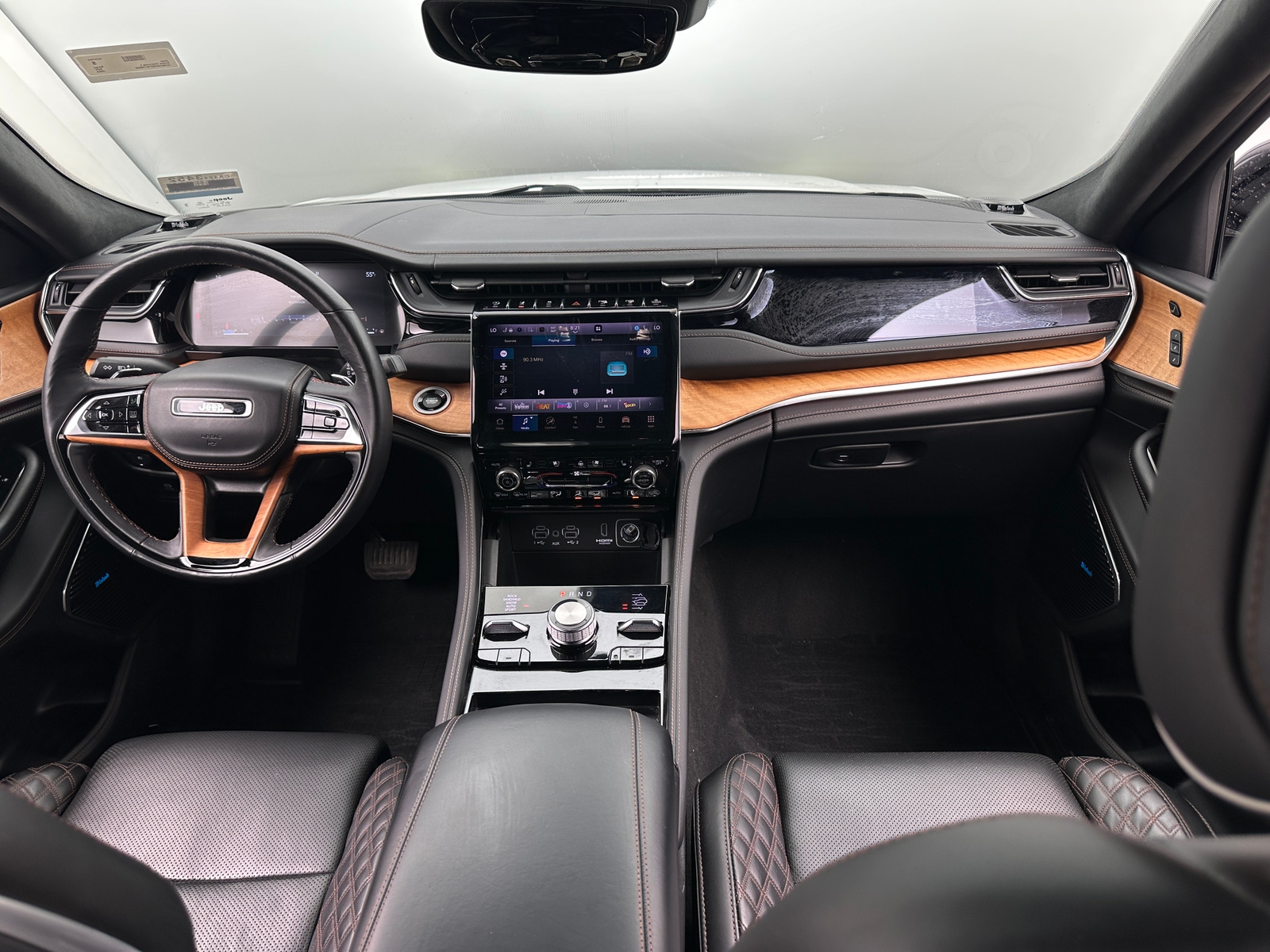 Thumbnail: 2023 Jeep Grand Cherokee L - 2