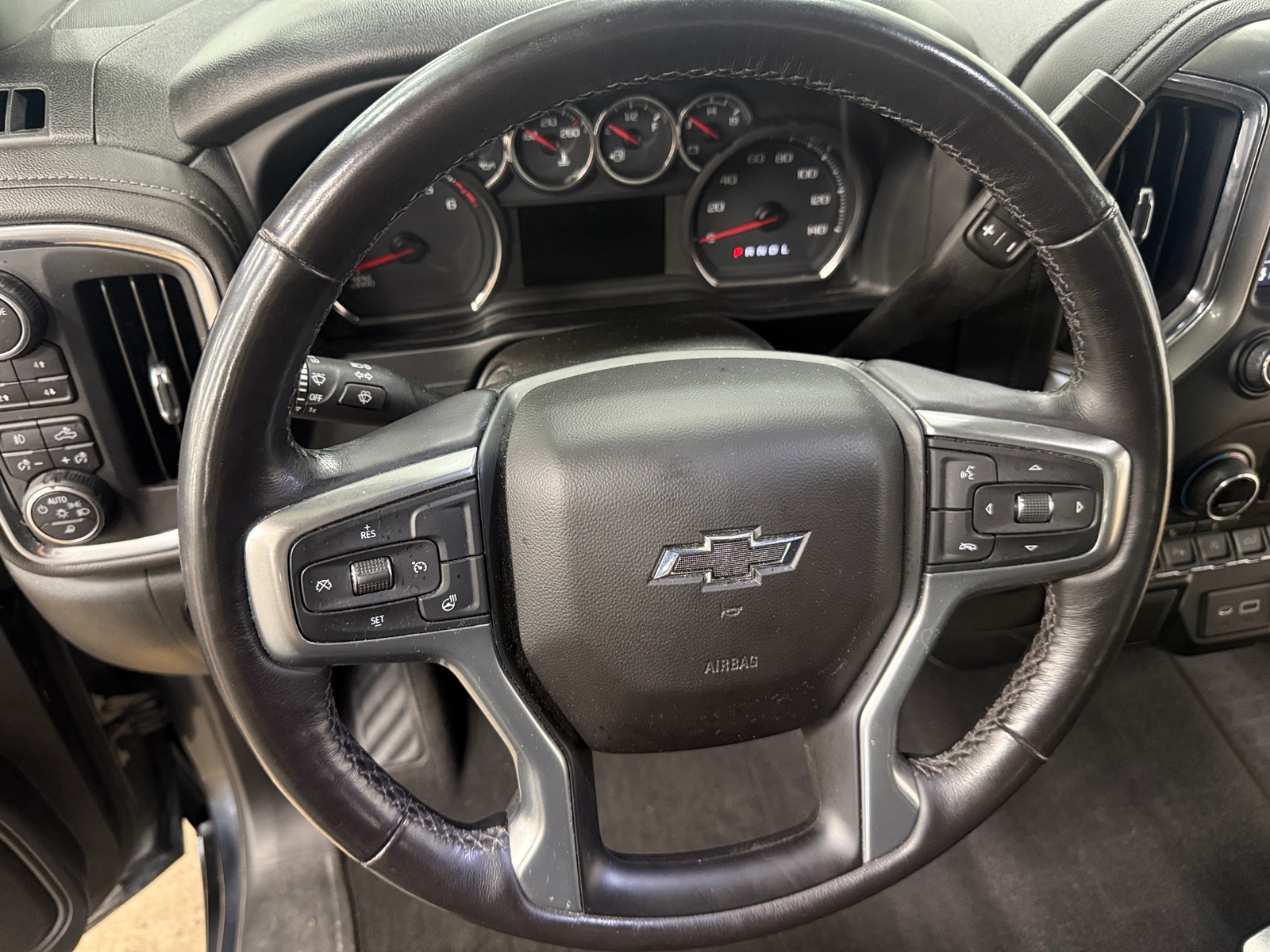 Thumbnail: 2022 Chevrolet Silverado 1500 - 5
