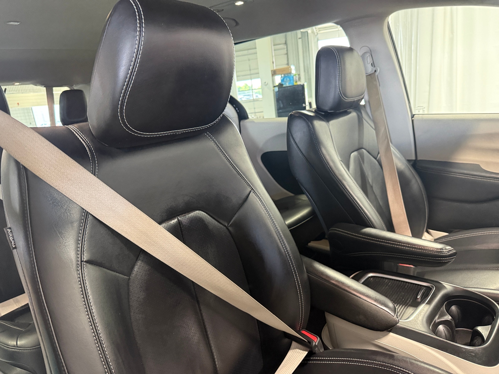 Thumbnail: 2024 Chrysler Pacifica - 2