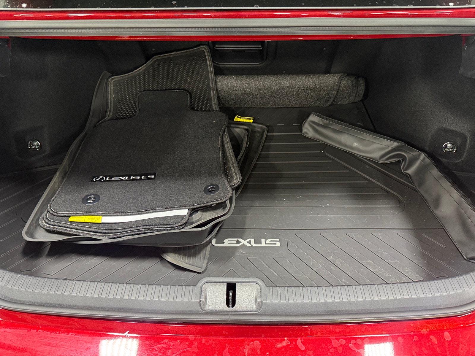 Thumbnail: 2025 Lexus ES - 6