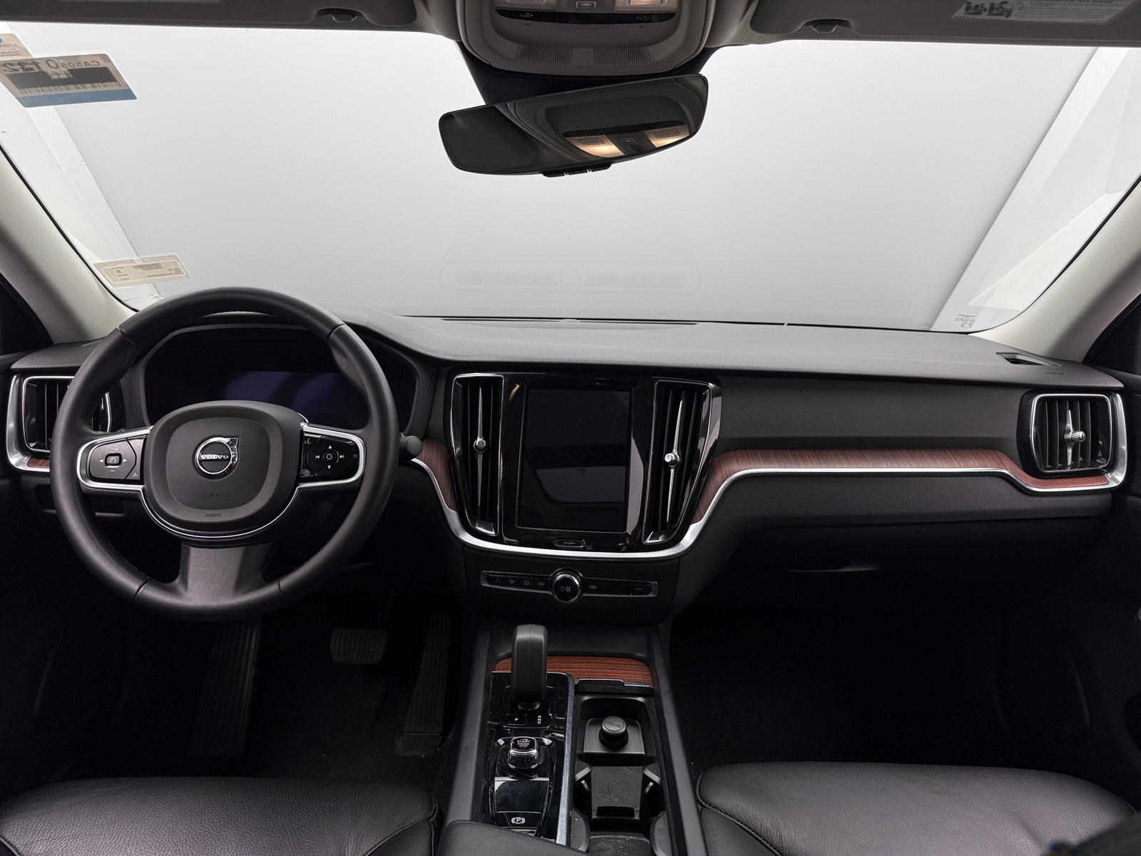 Thumbnail: 2024 Volvo S60 - 2