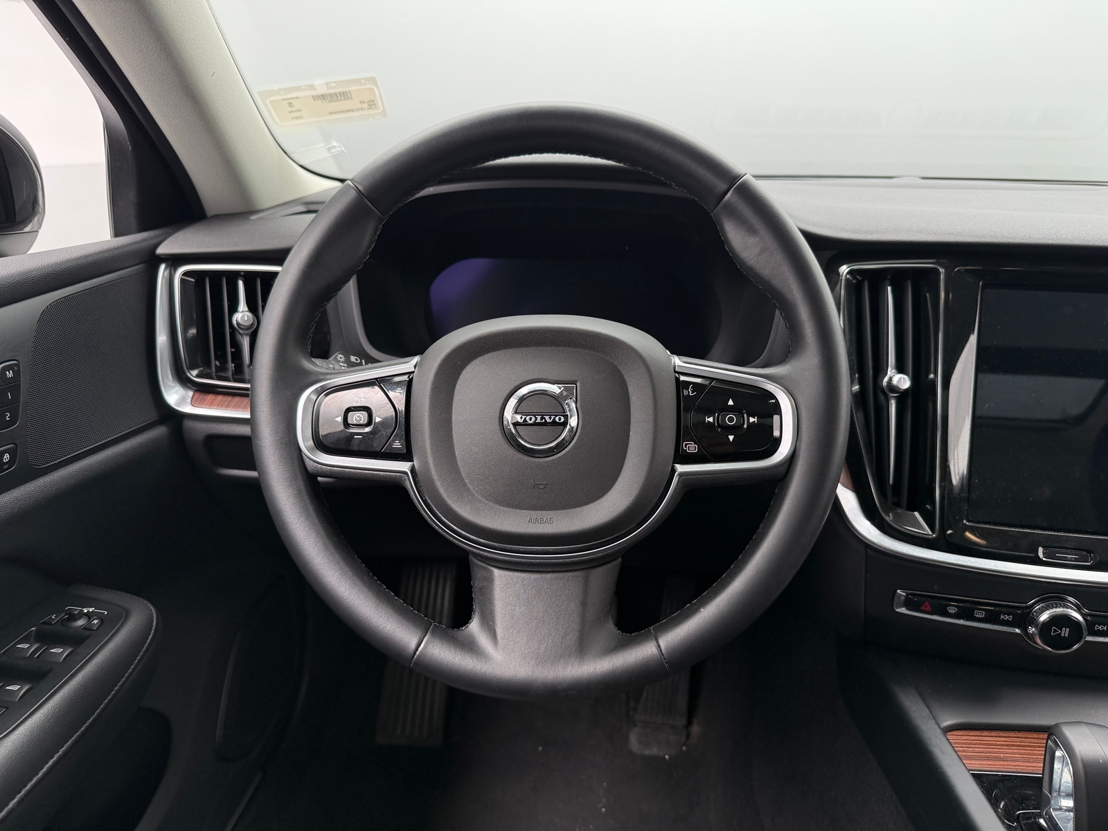 Thumbnail: 2024 Volvo S60 - 4