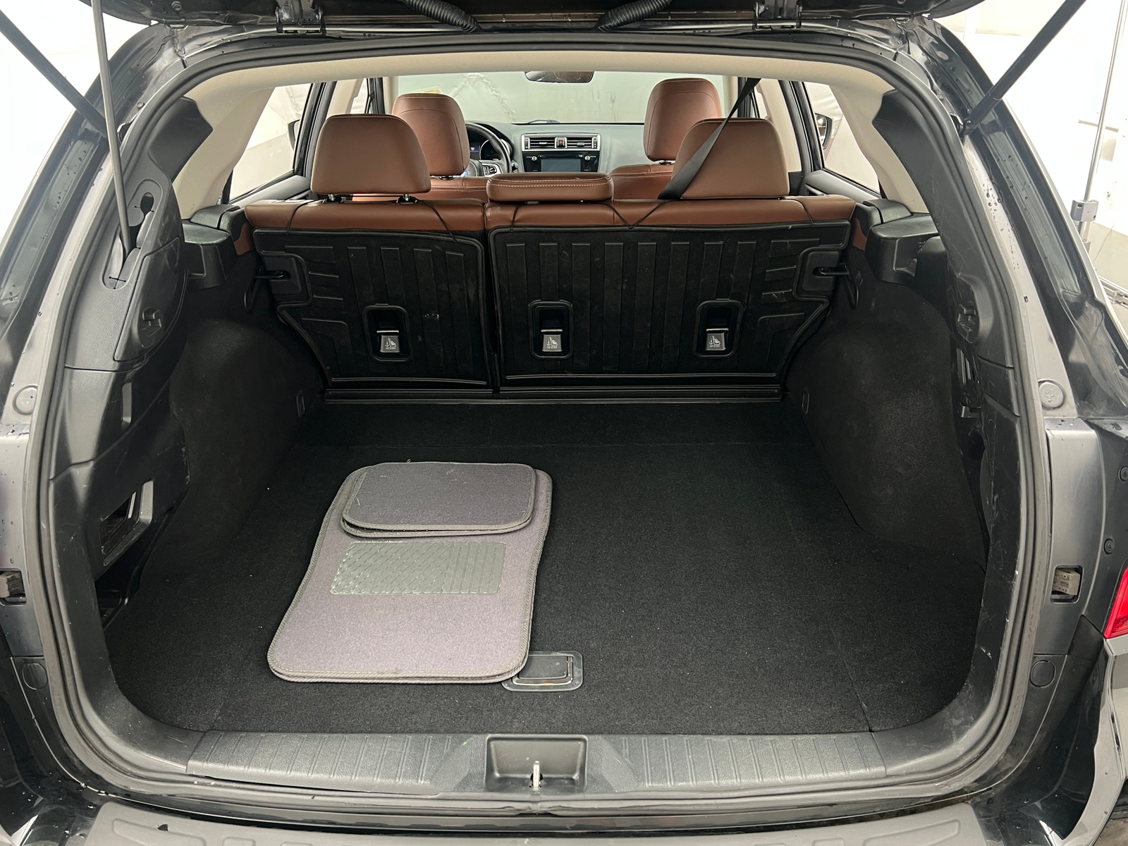 Thumbnail: 2017 Subaru Outback - 6