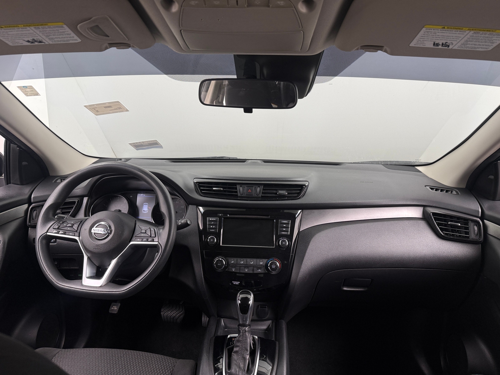 Thumbnail: 2020 Nissan Rogue Sport - 3