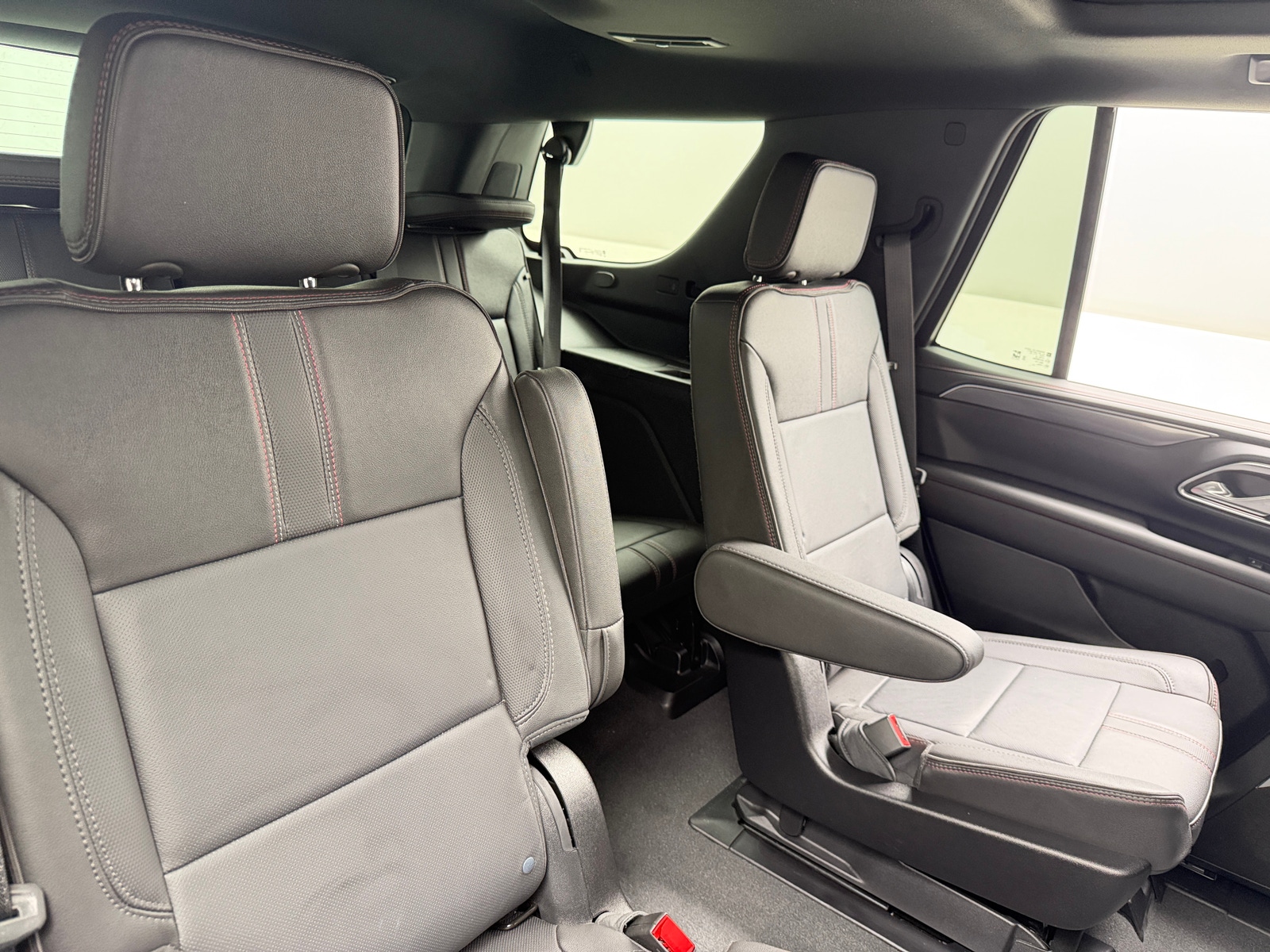 Thumbnail: 2024 Chevrolet Tahoe - 5
