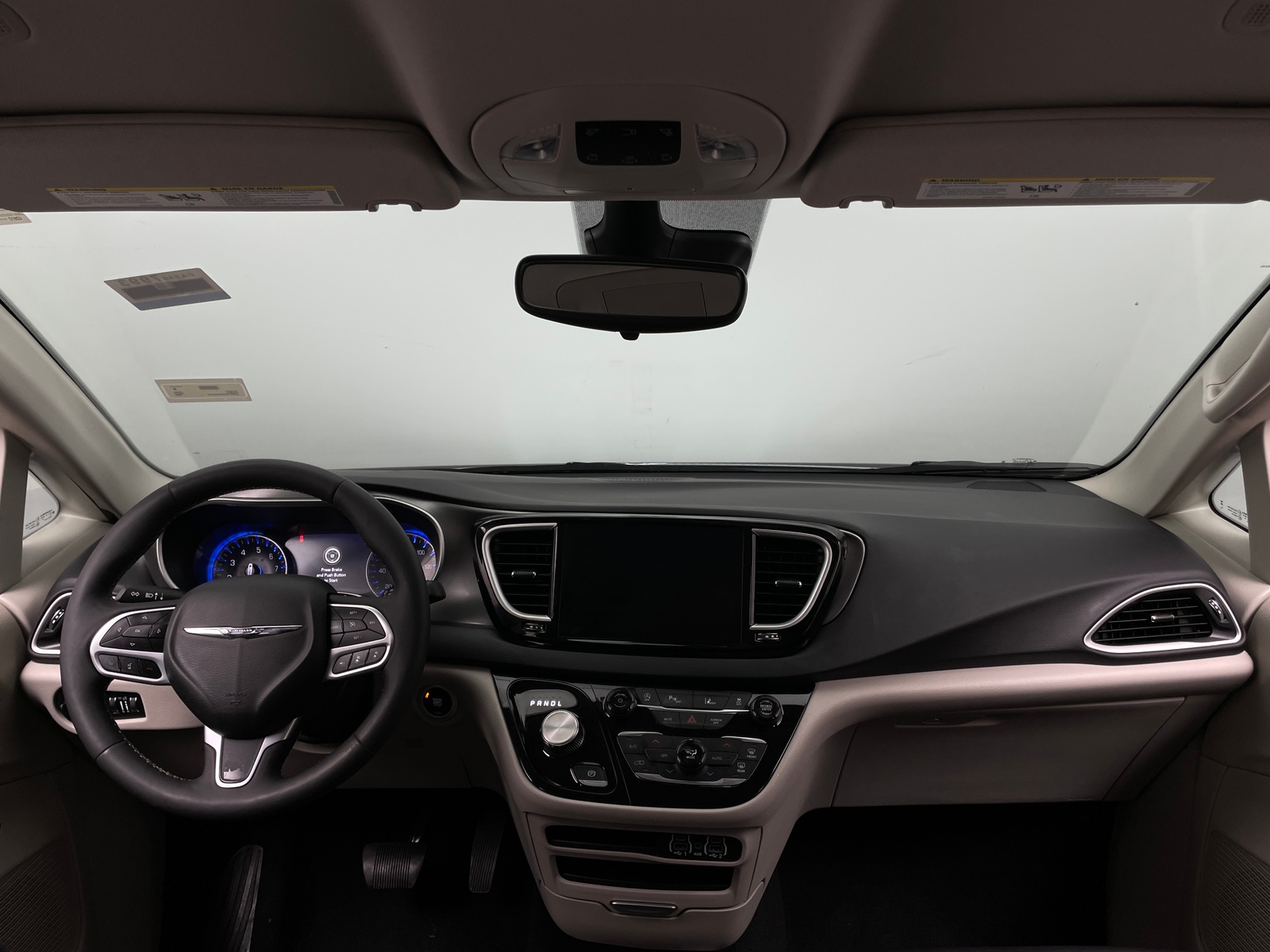 Thumbnail: 2024 Chrysler Pacifica - 3