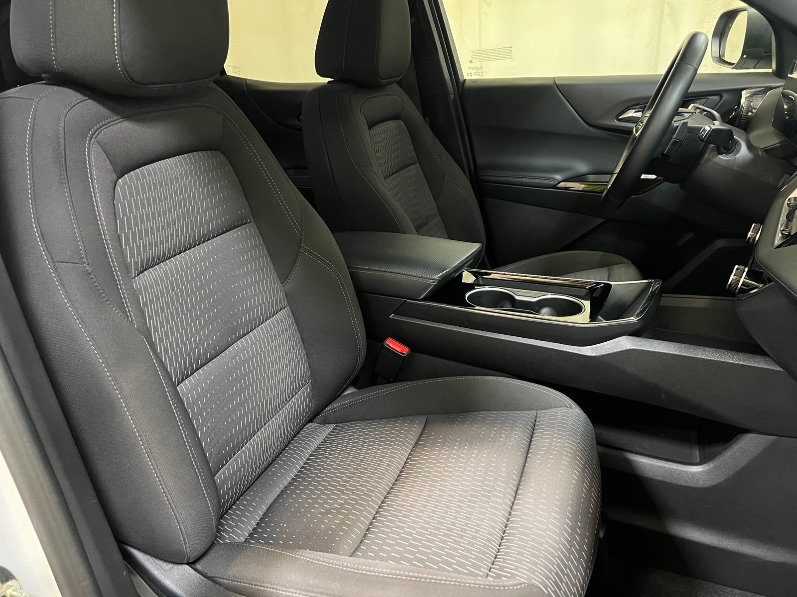 Thumbnail: 2025 Chevrolet Equinox - 2